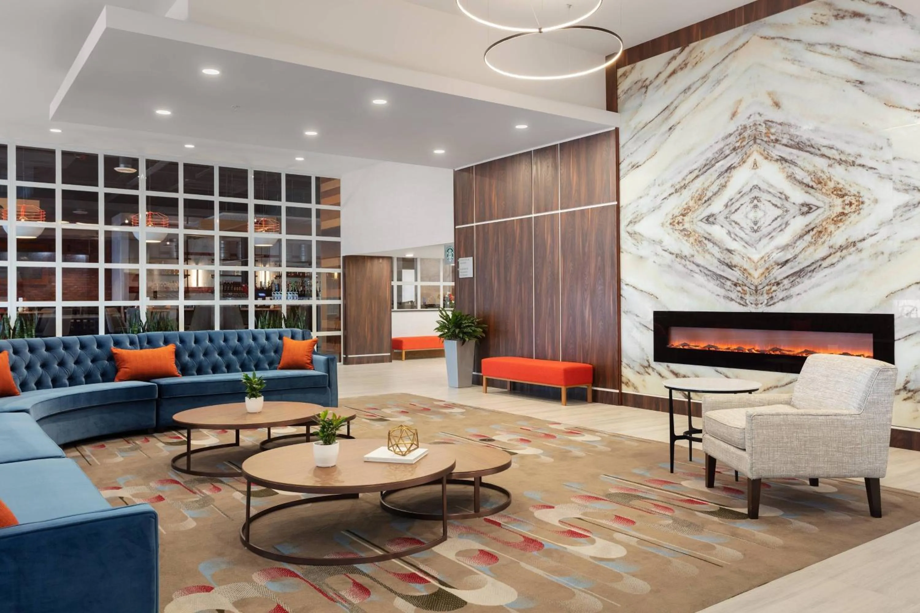 Lobby or reception in Delta Hotels by Marriott Indianapolis Airport