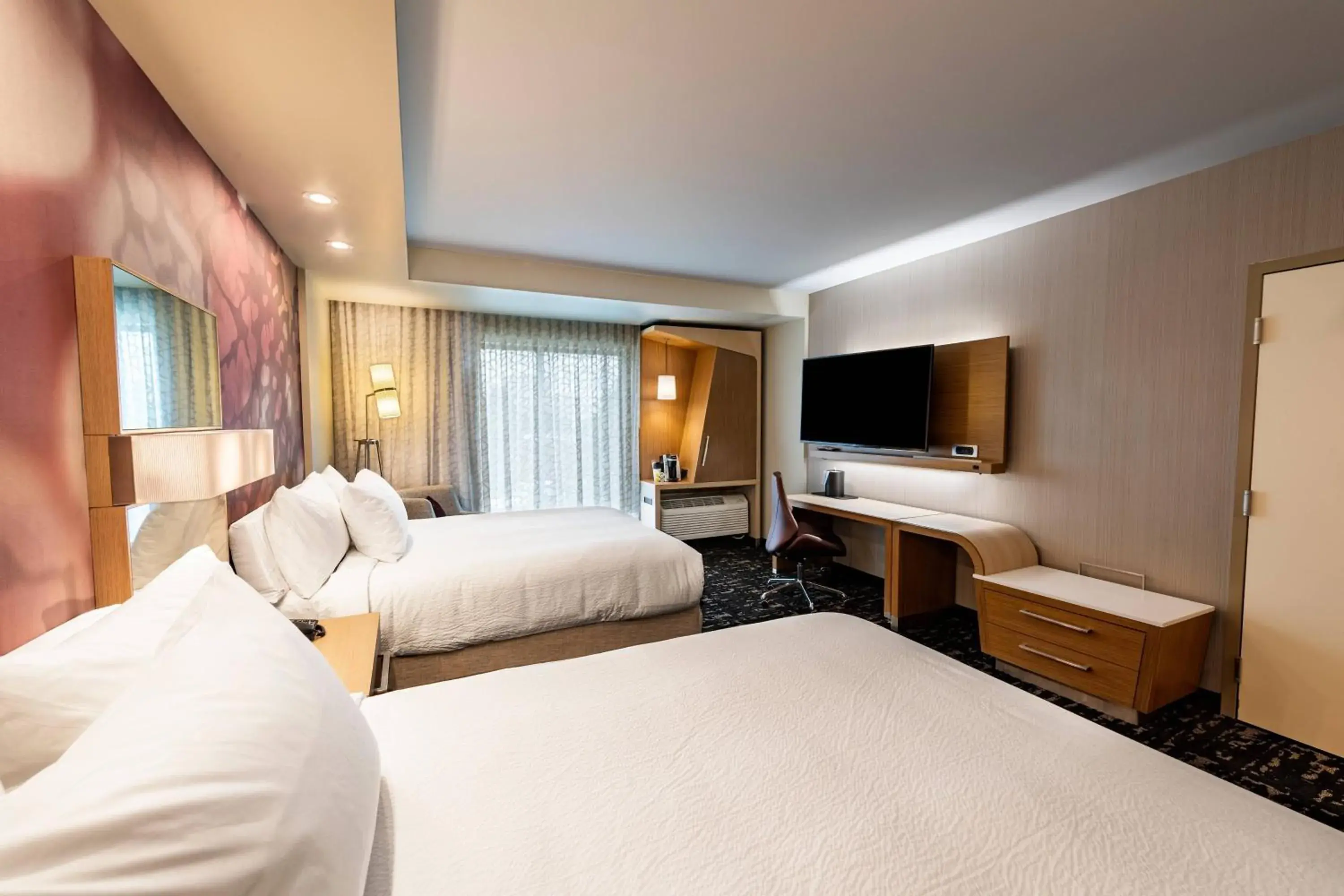 Guest room, 2 Queen in Courtyard Winston-Salem Downtown Guest room, 2 Queen in Courtyard Winston-Salem Downtown