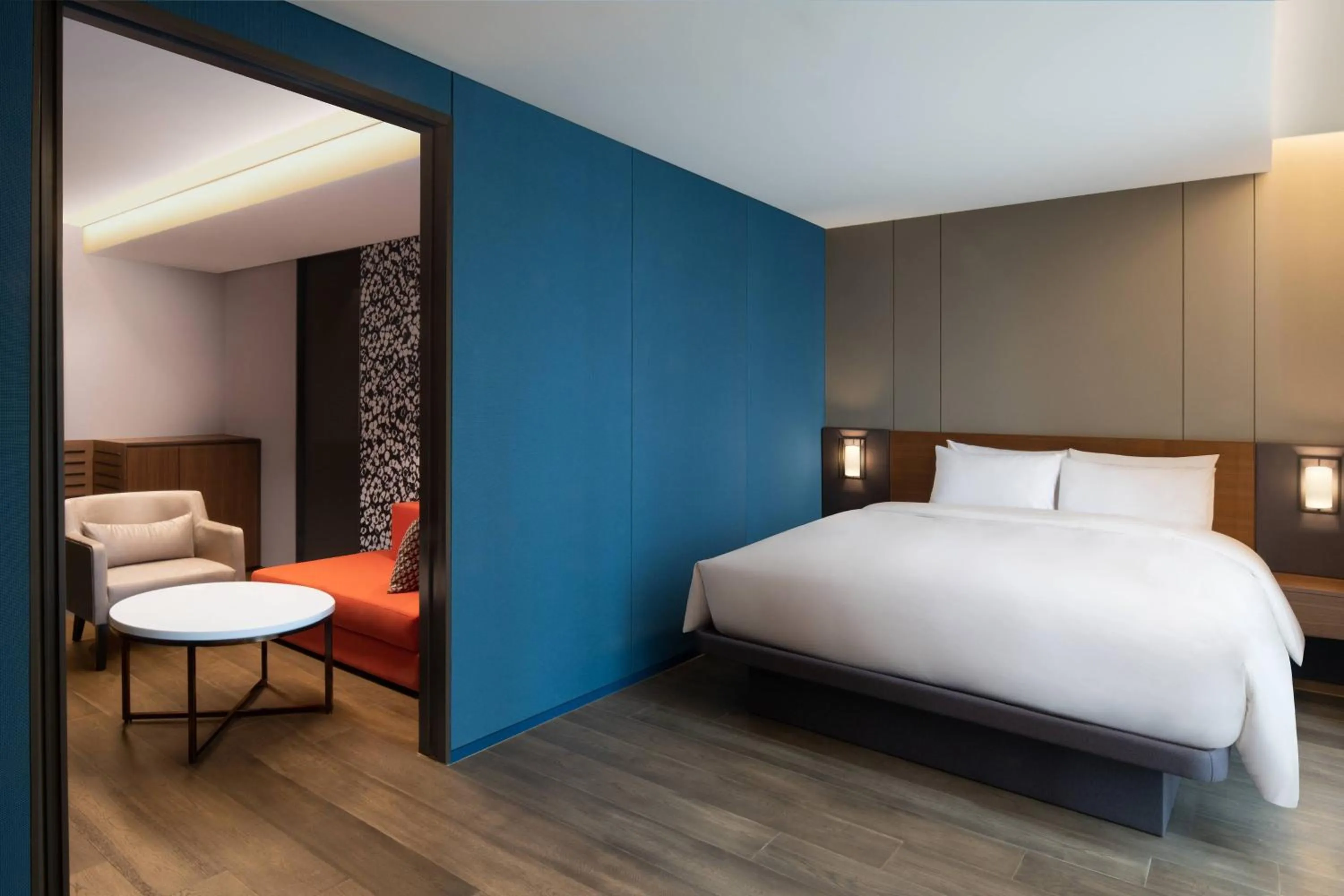 Photo of the whole room, Bed in Courtyard by Marriott Suwon