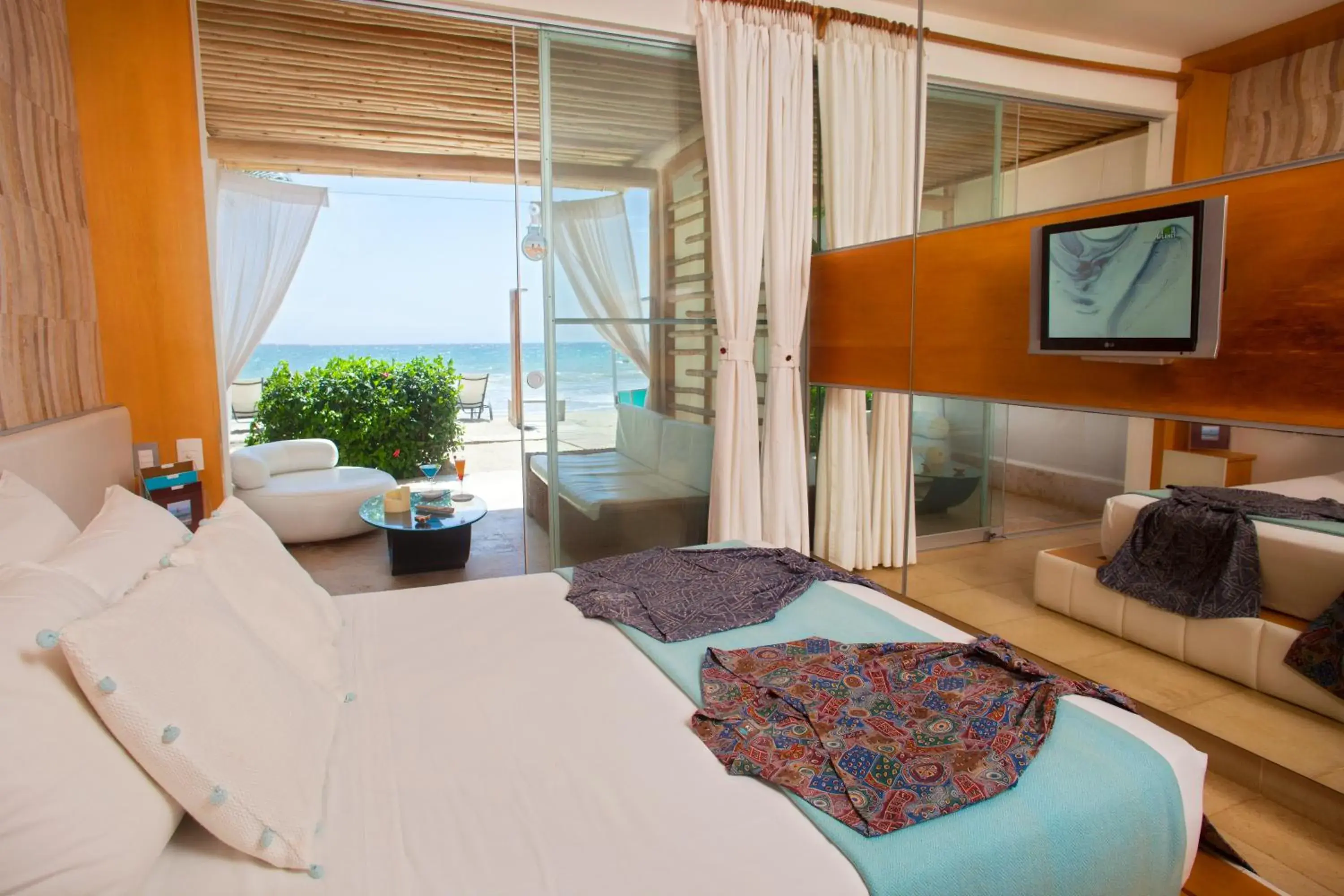 Double Room with Sea View in DCO Suites Lounge & Spa Double Room with Sea View in DCO Suites Lounge & Spa