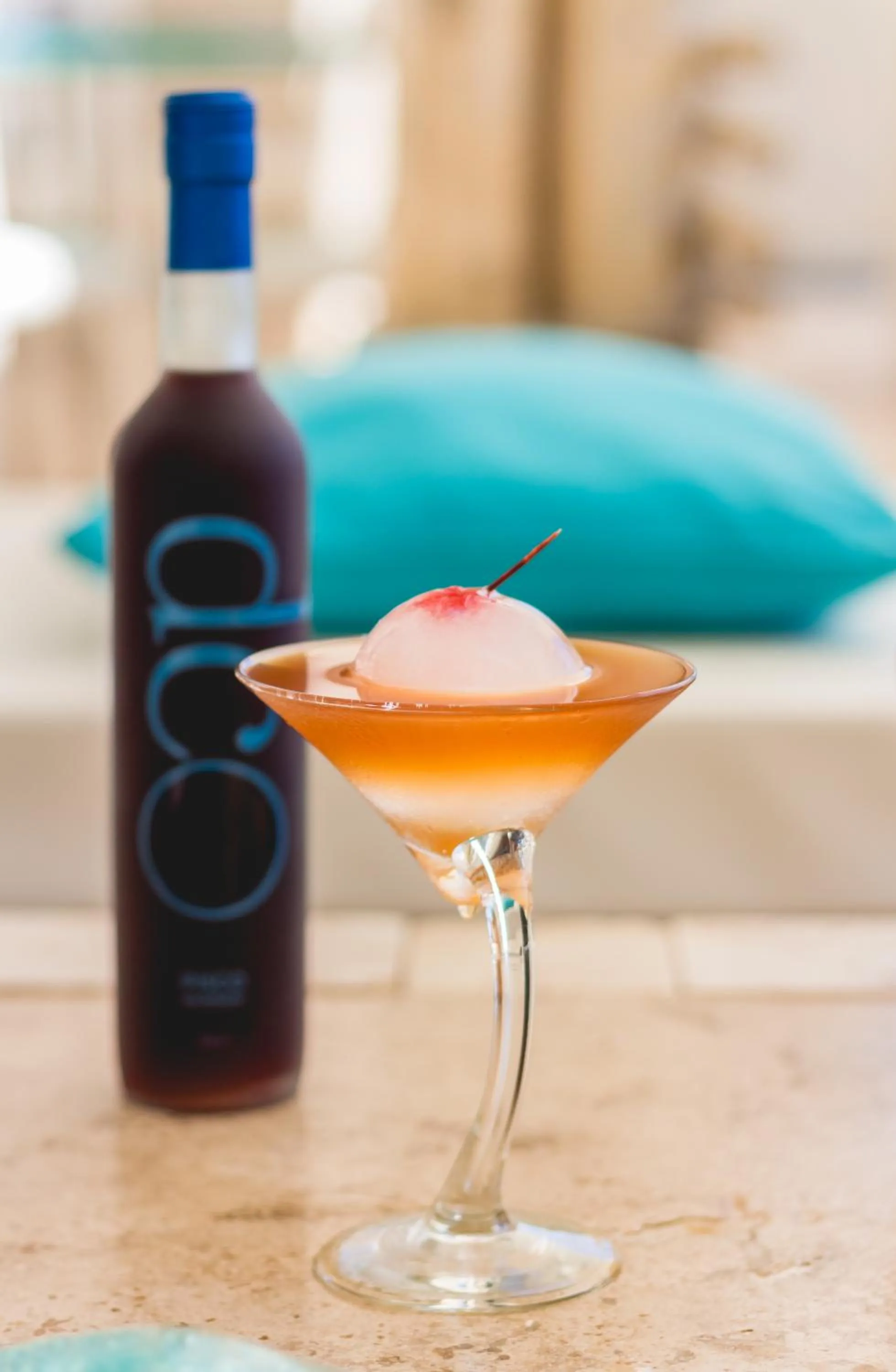 Restaurant/places to eat in DCO Suites Lounge & Spa