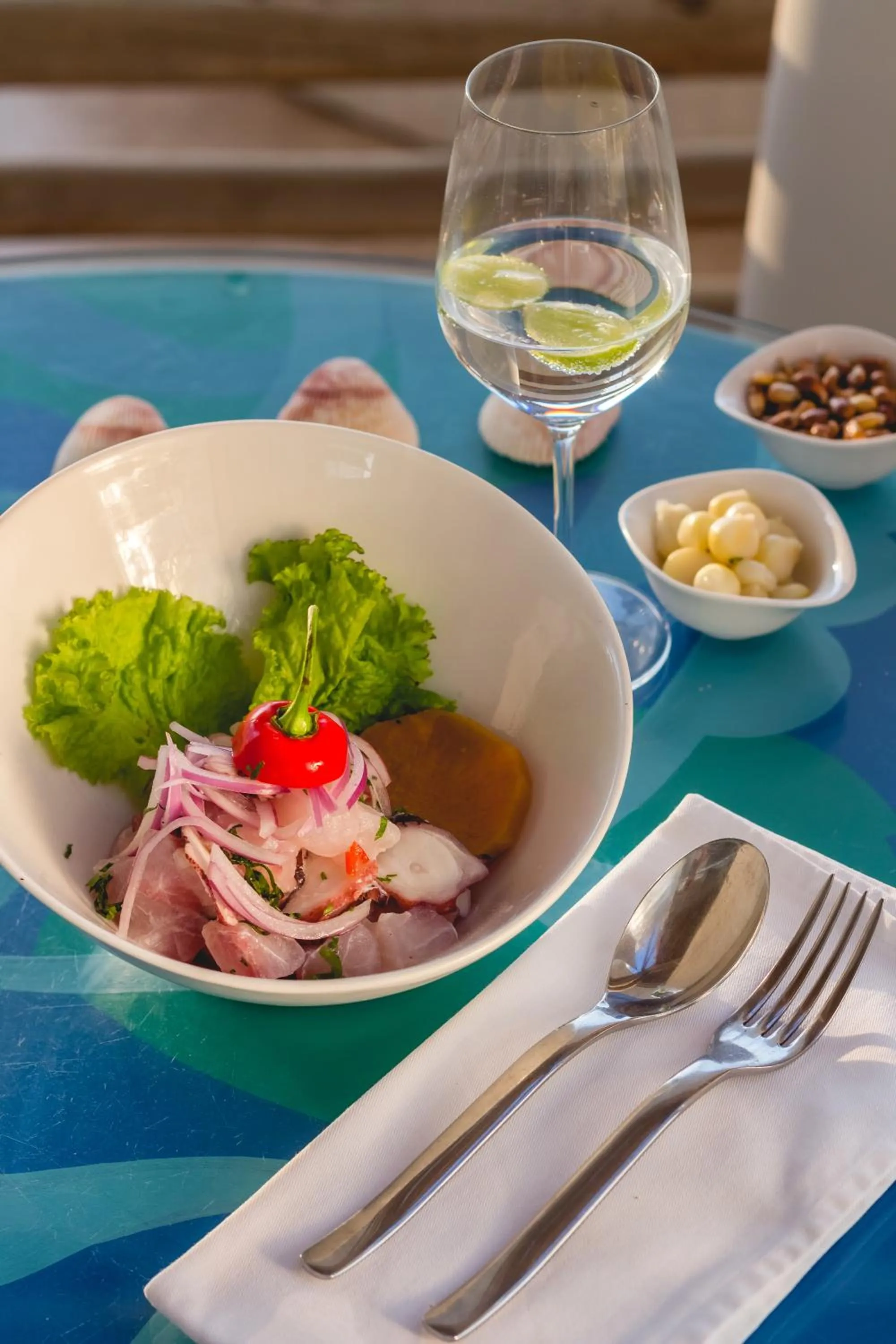 Restaurant/places to eat in DCO Suites Lounge & Spa