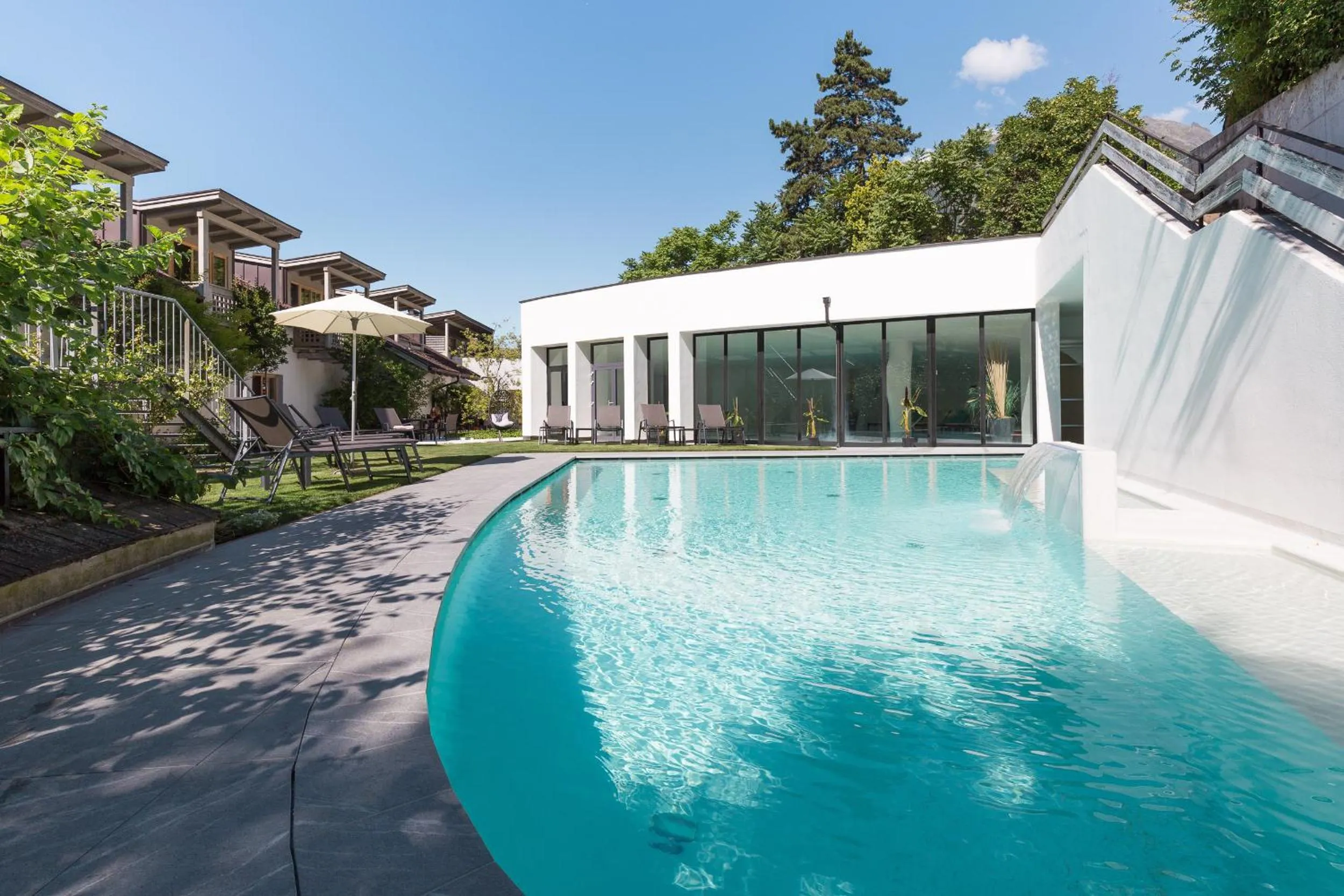 Swimming pool in Botango