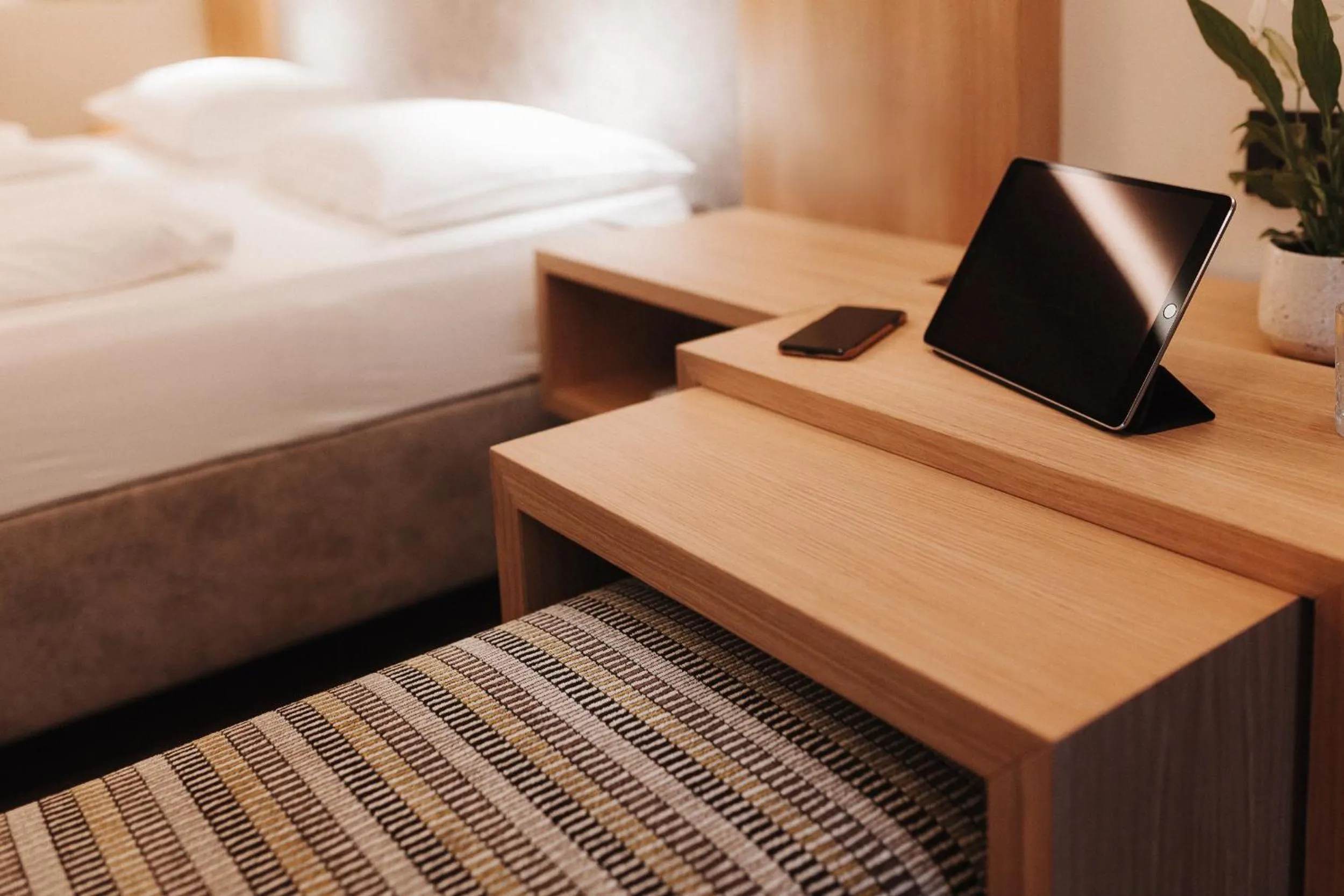 Seating area, Bed in Botango