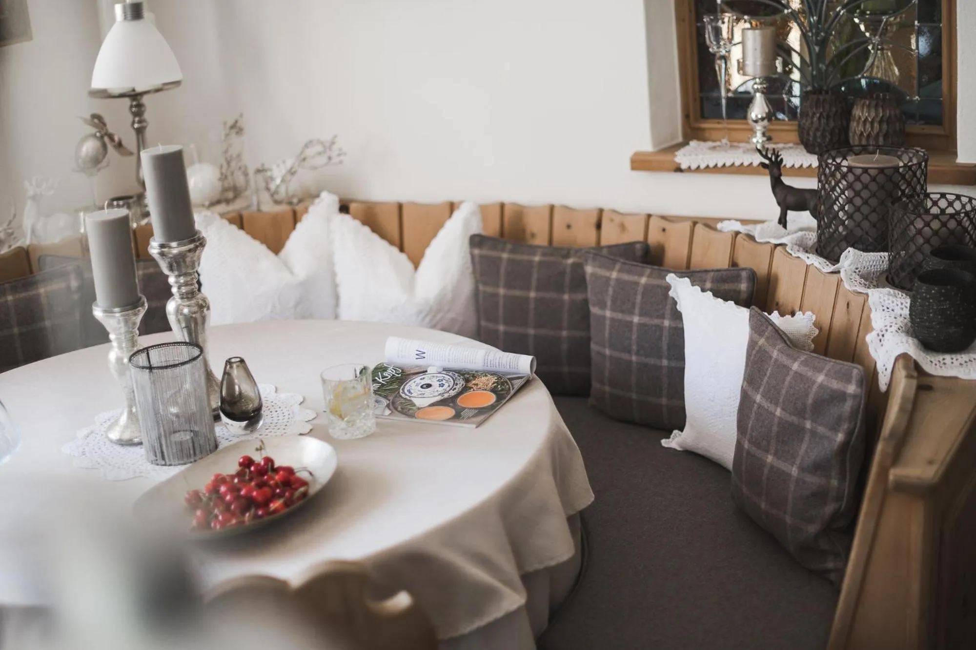 Communal lounge/ TV room in Garni Hotel Platzer