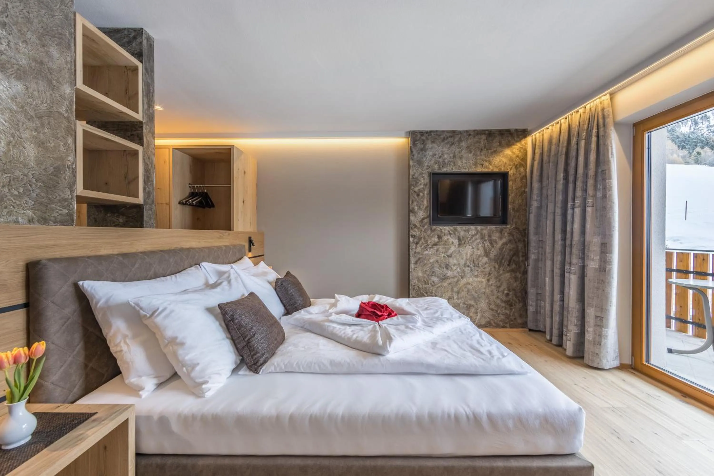 Photo of the whole room, Bed in Almhotel Glieshof