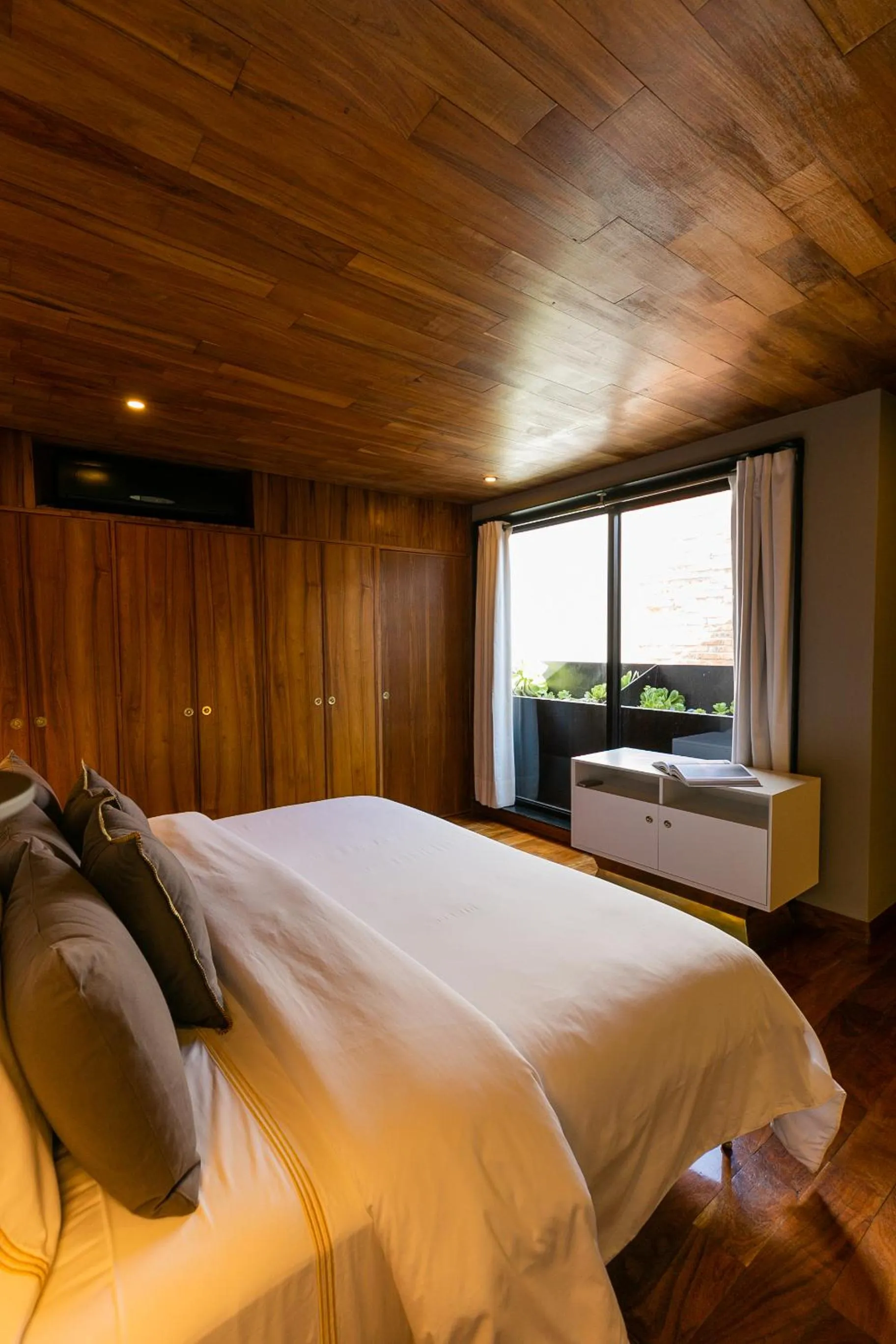 Bed in Dos Casas Hotel & Spa