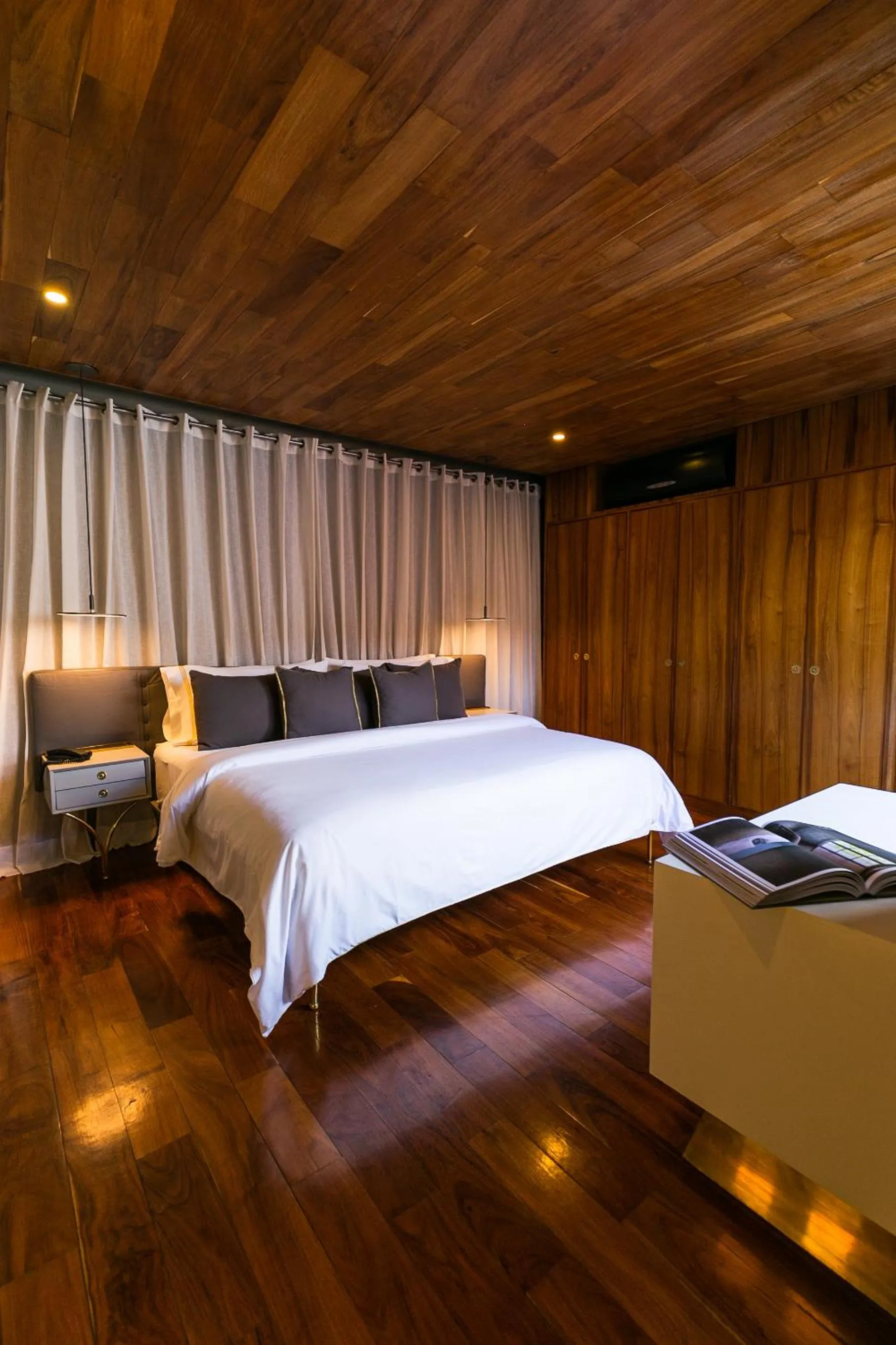 Bed in Dos Casas Hotel & Spa