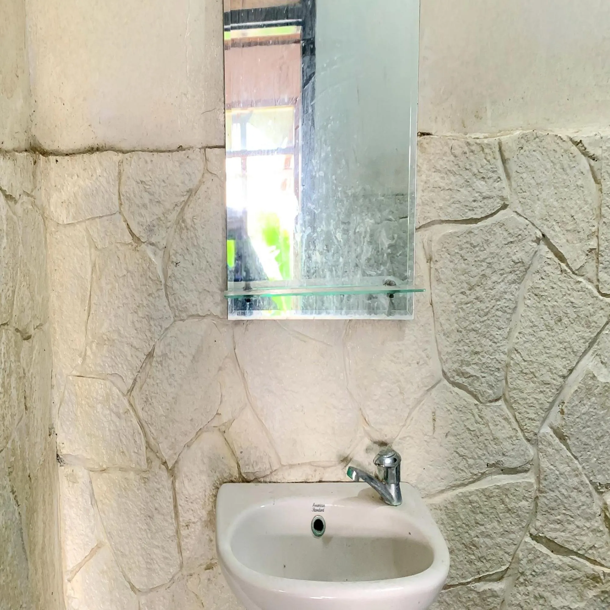 Bathroom in Pondok Gembyang Ciwidey RedPartner