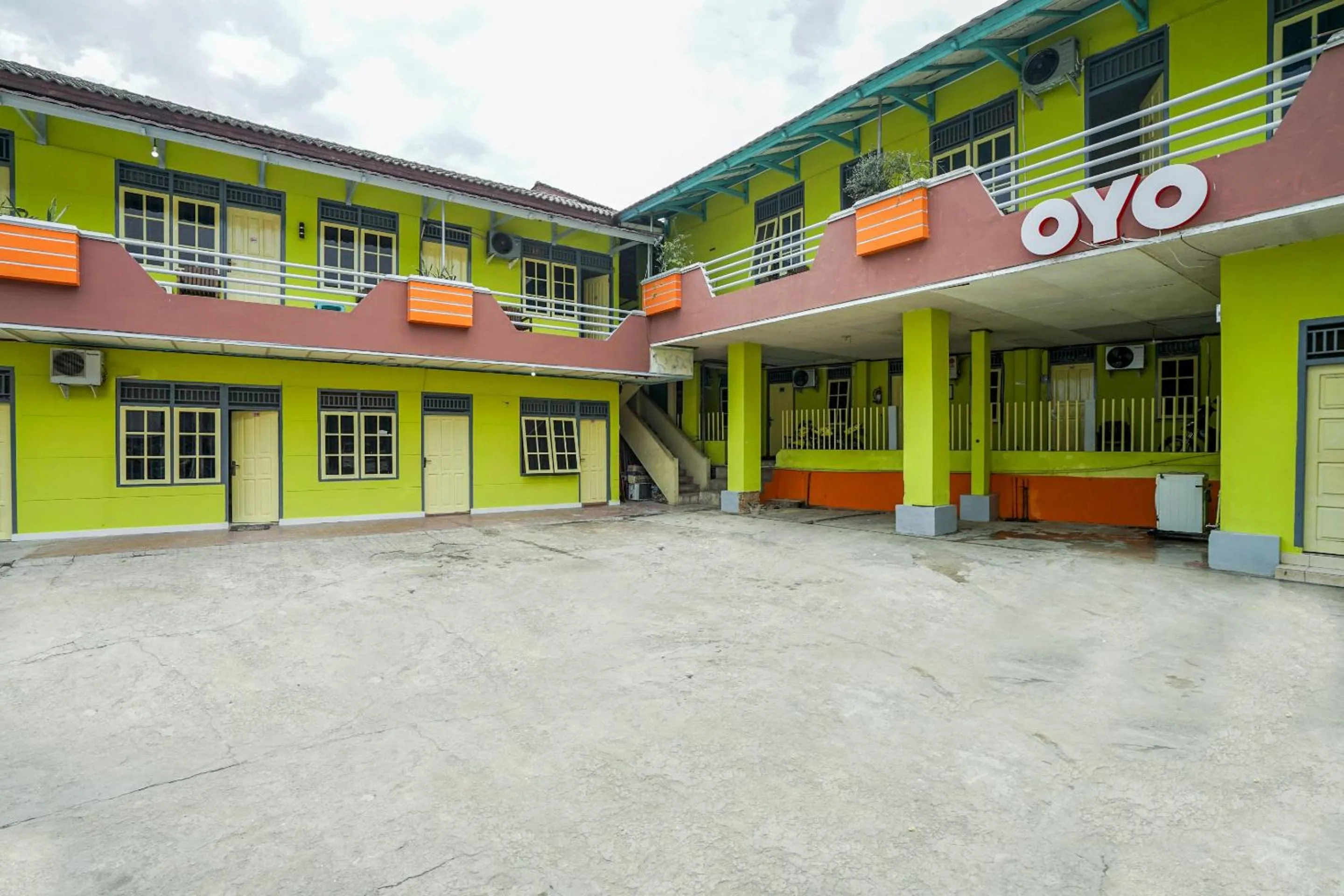 Garden in OYO 2177 Trikora Indah Residence