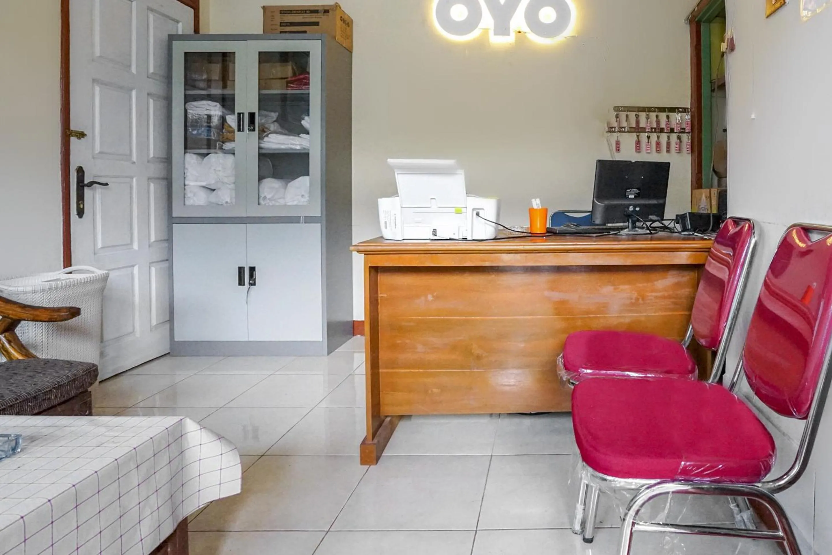 Lobby or reception in OYO 2177 Trikora Indah Residence