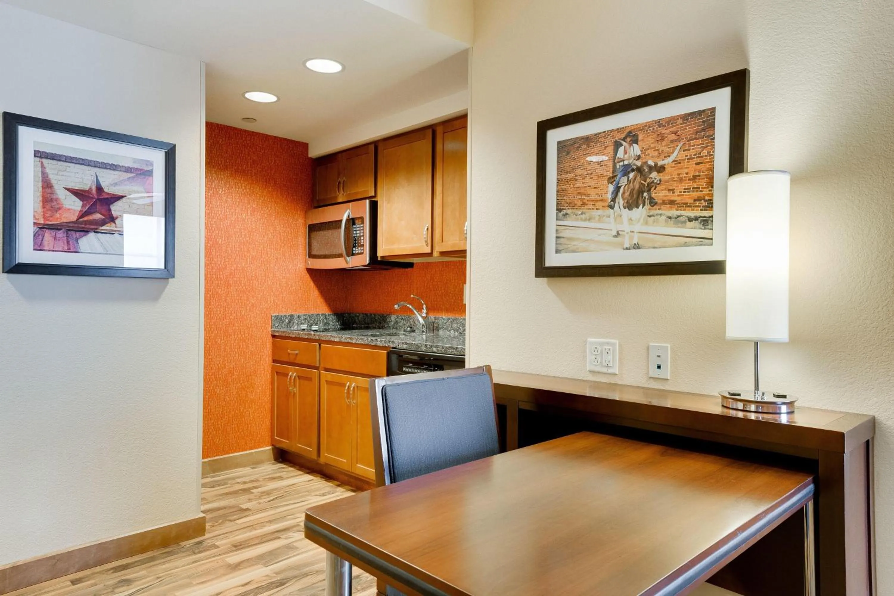 Kitchen or kitchenette in Homewood Suites by Hilton Fort Worth Medical Center