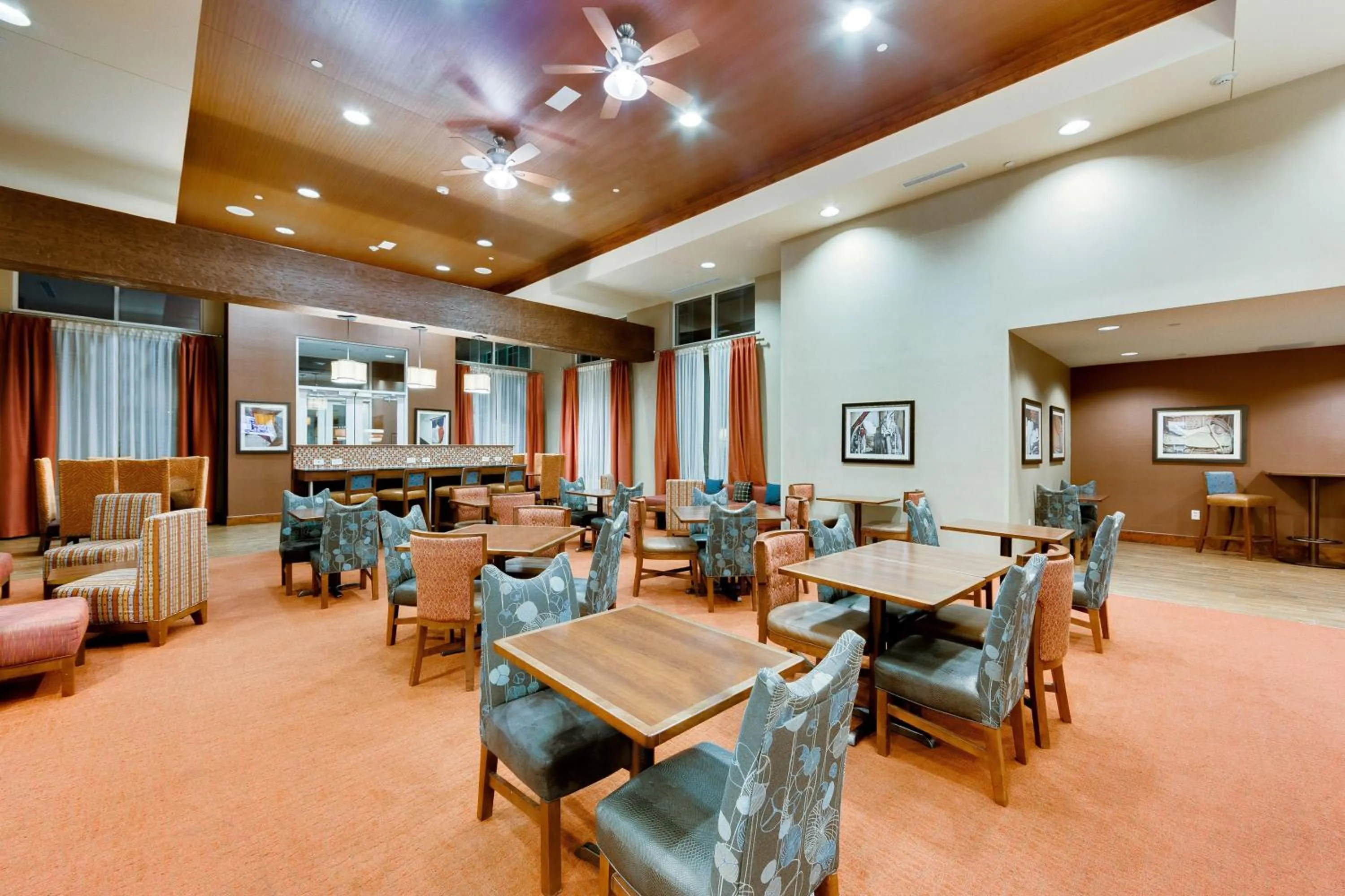 Breakfast in Homewood Suites by Hilton Fort Worth Medical Center