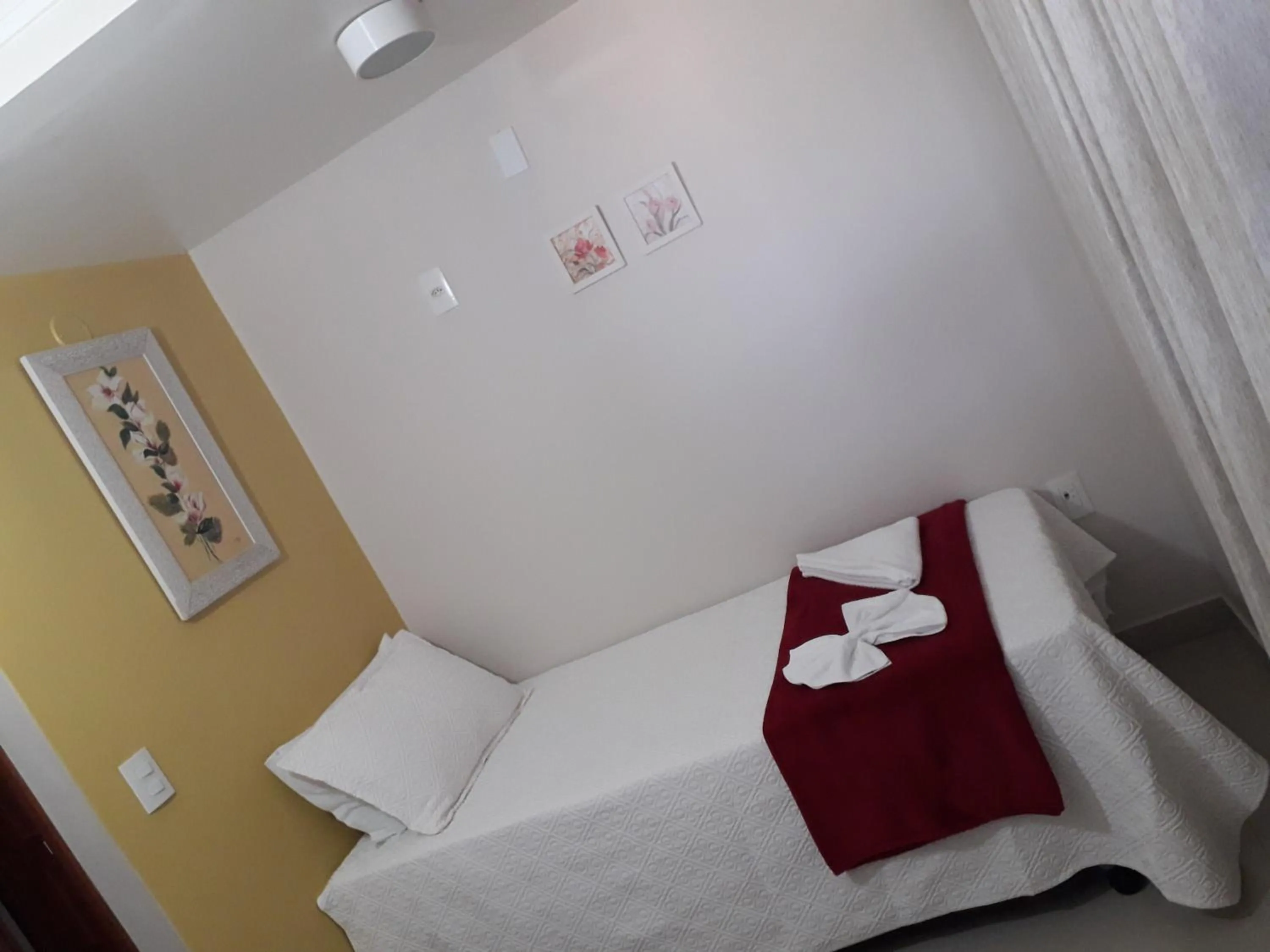 Bed in Tapindaré Hotel