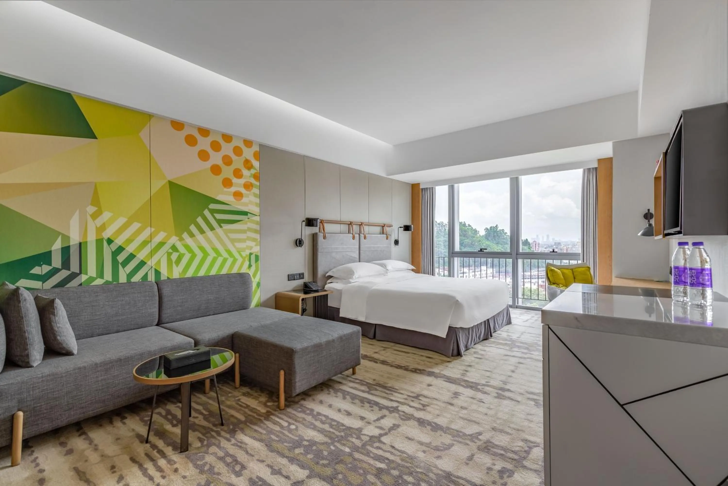 Bed in Holiday Inn Guangzhou South Lake-an lHG Hotel