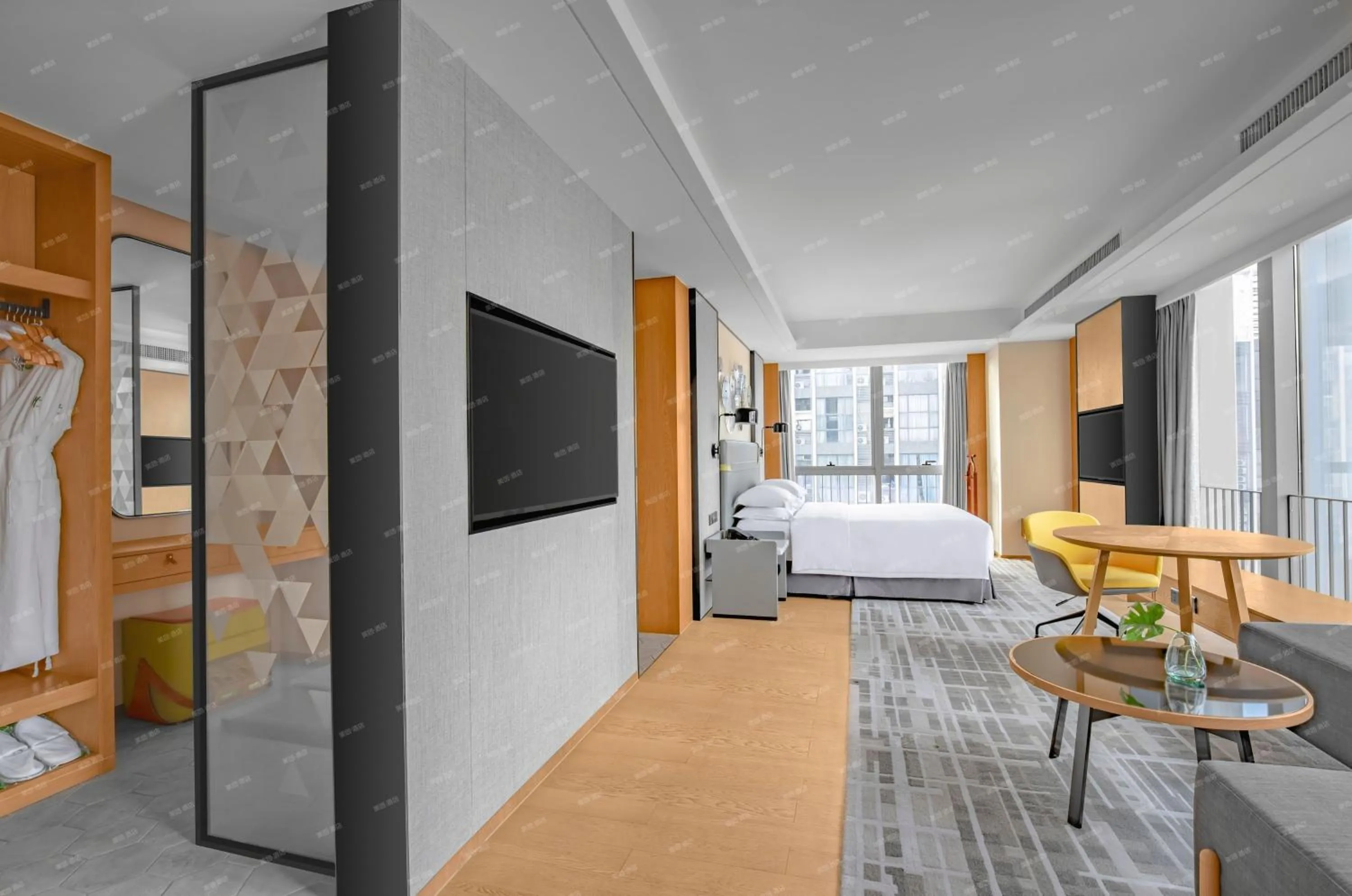 Bed in Holiday Inn Guangzhou South Lake-an lHG Hotel