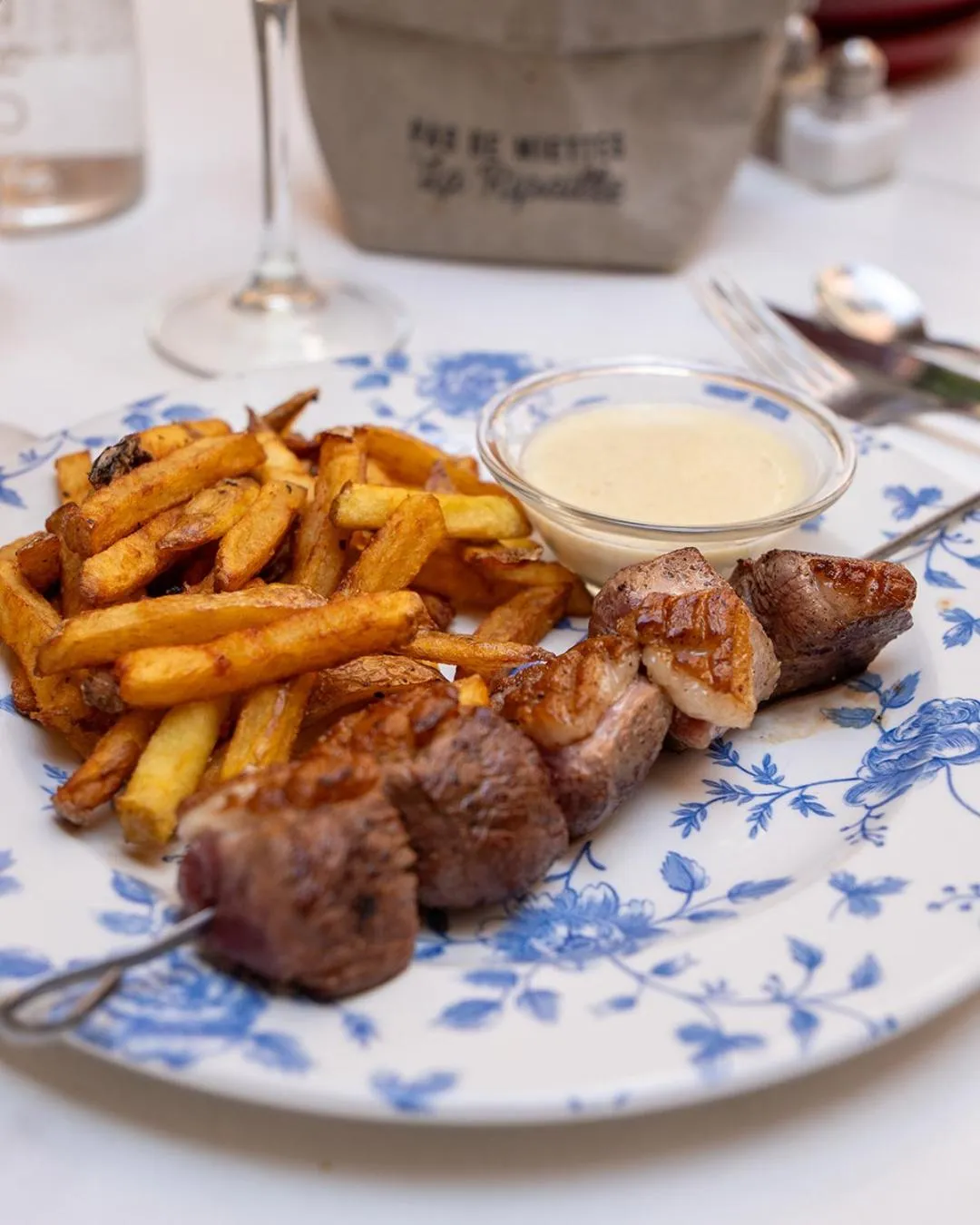 Restaurant/places to eat in Grand Hôtel d'Orléans