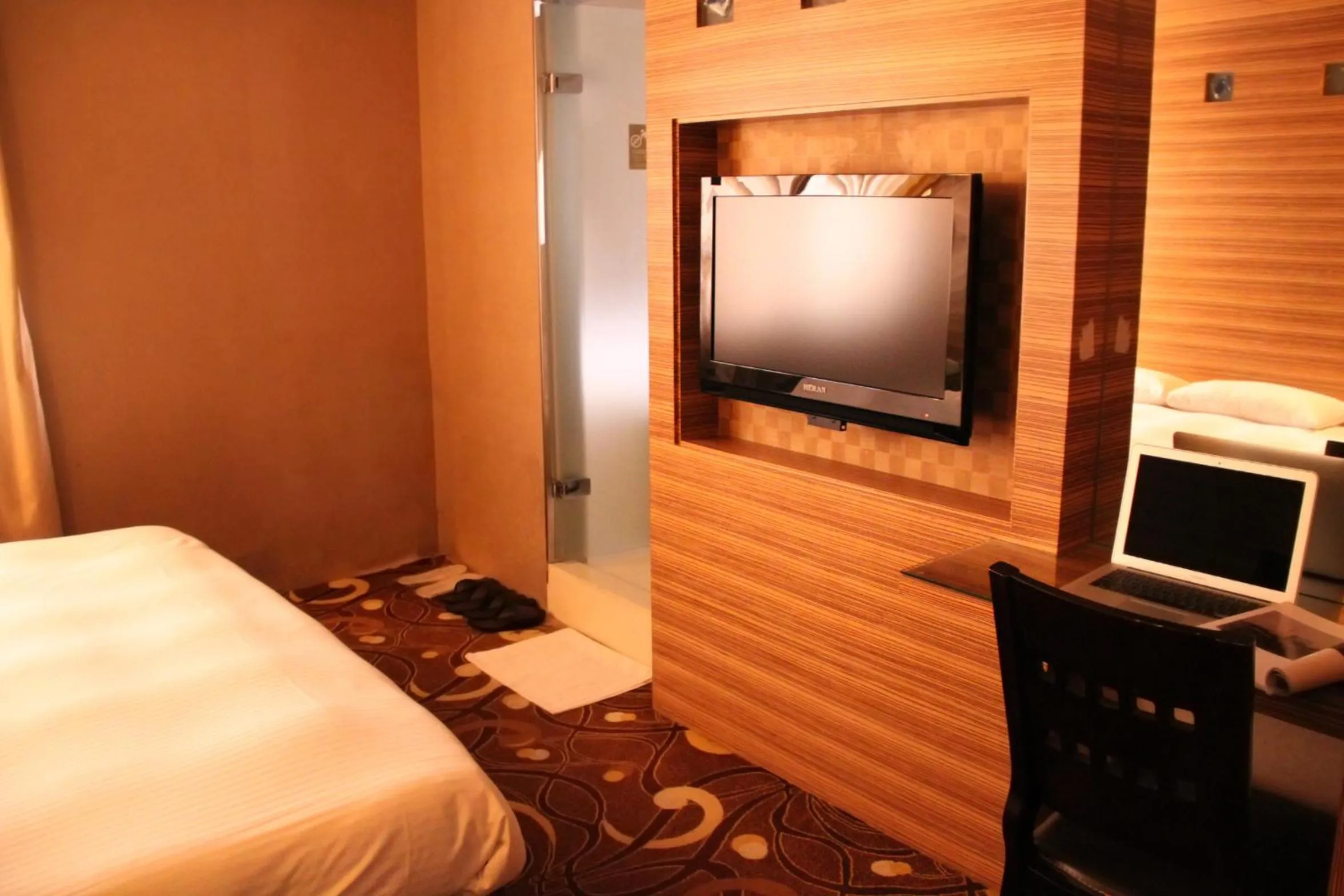 TV and multimedia, Bed in 貴都飯店-Crystal Hotel Taipei