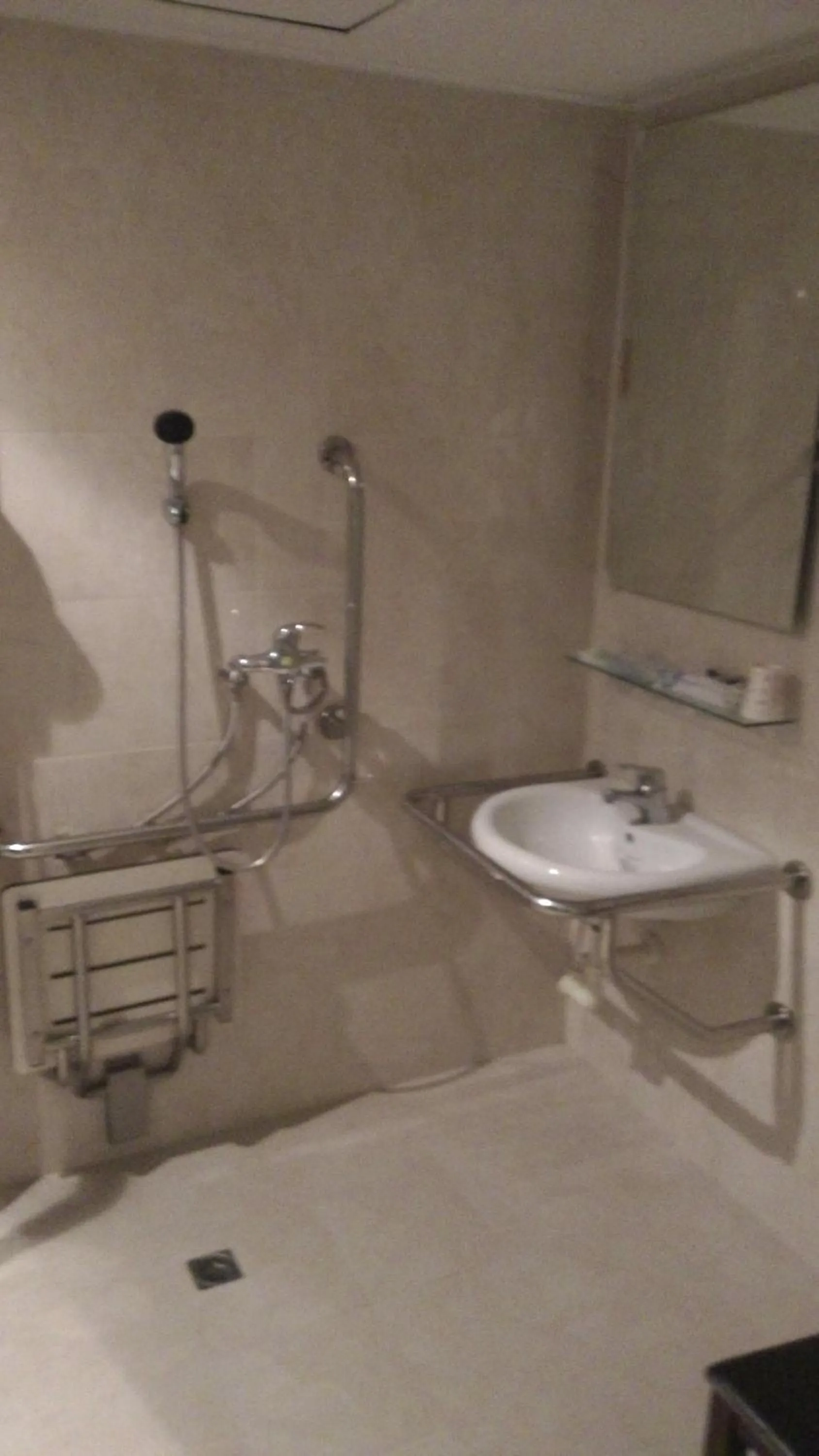 Bathroom in 貴都飯店-Crystal Hotel Taipei