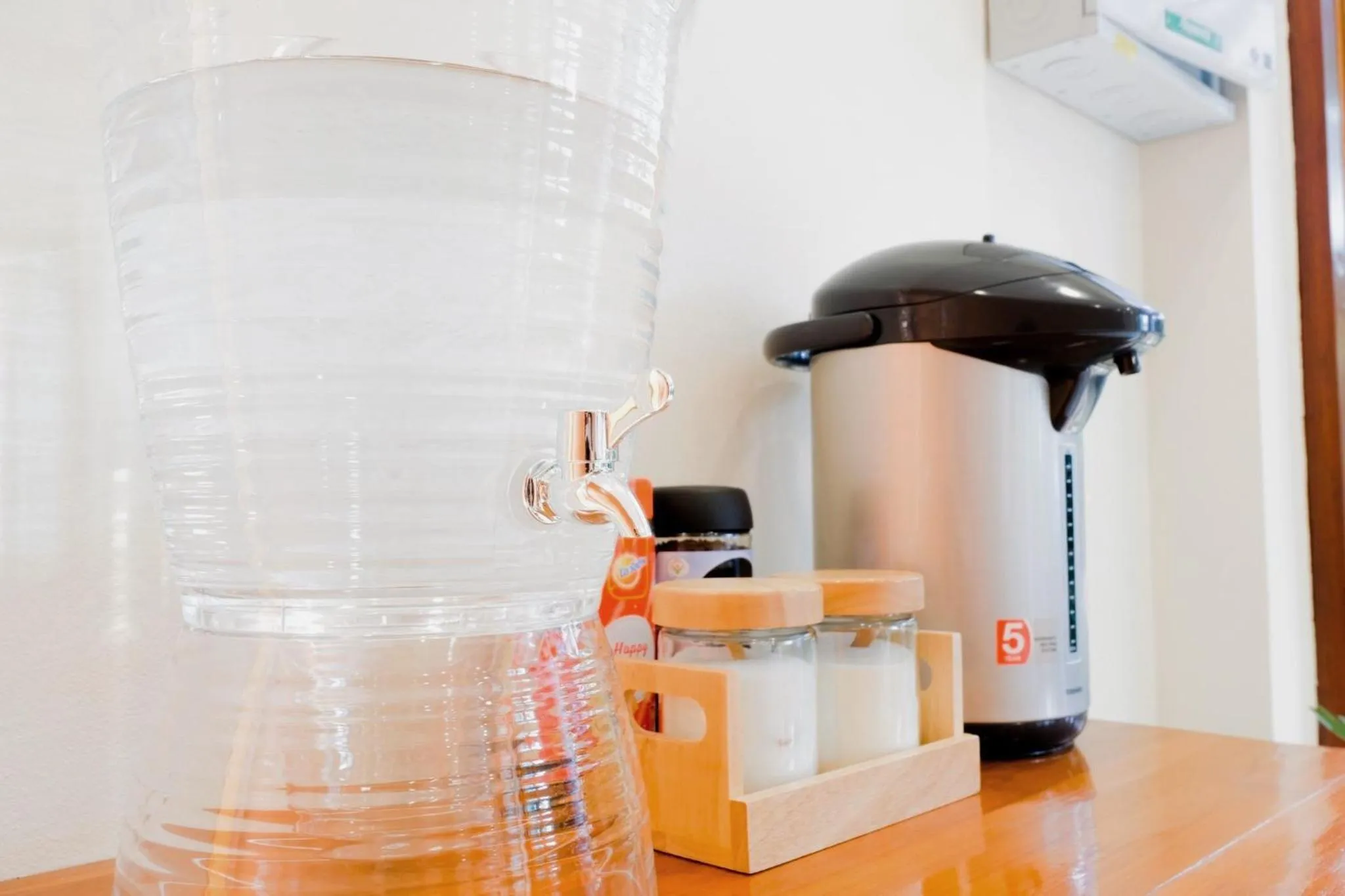 Coffee/tea facilities in The Cozy Hotel