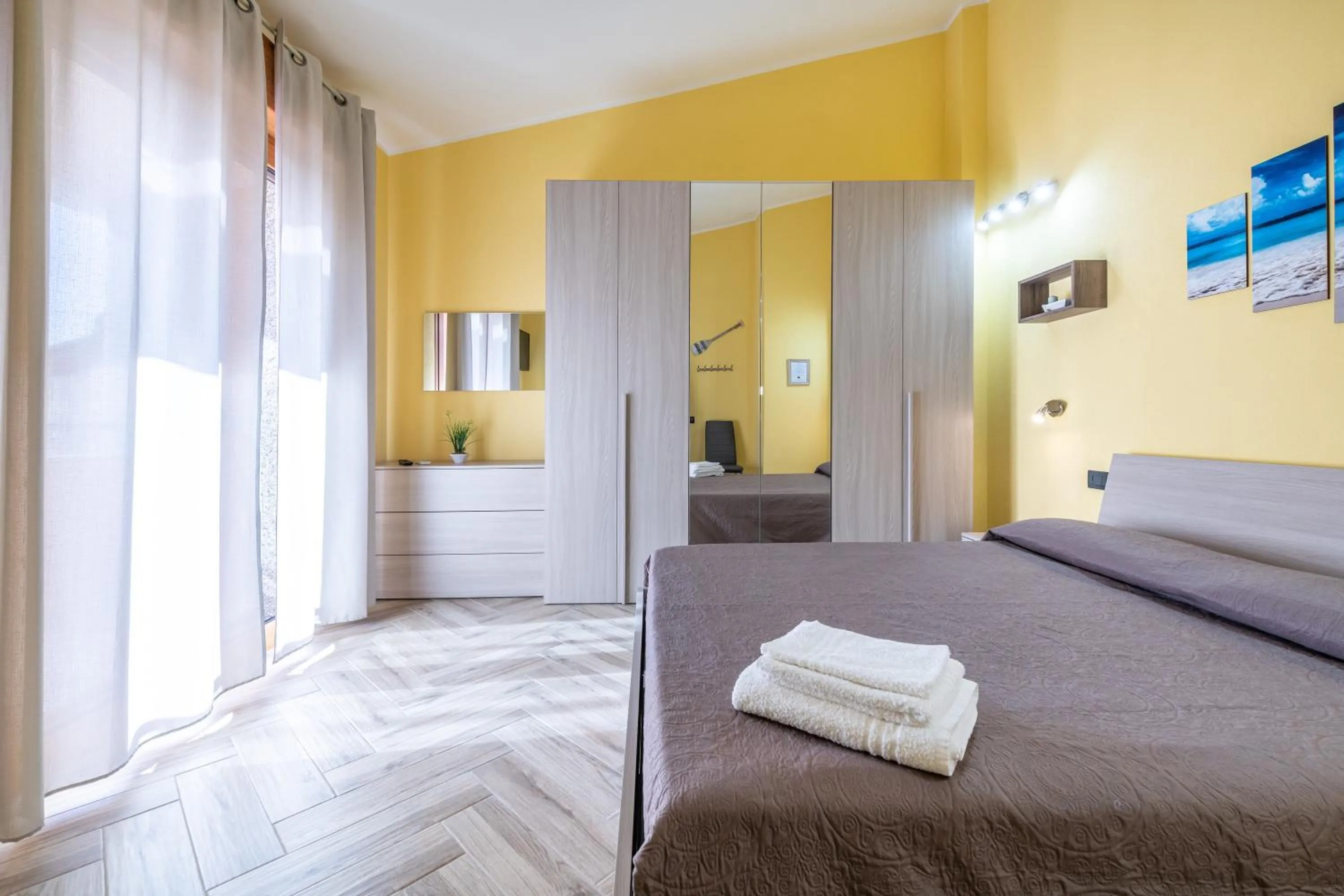 Bedroom, Bed in Paradise Home