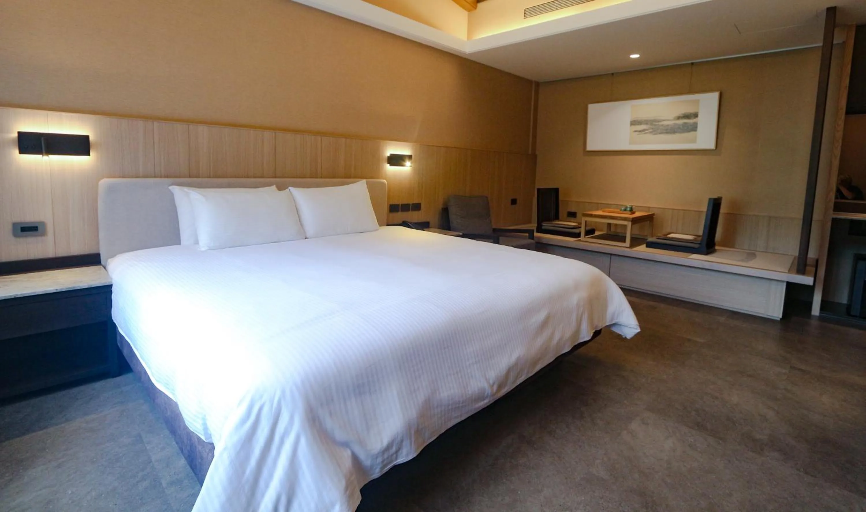 Bedroom, Bed in Great Roots Forestry Spa Resort