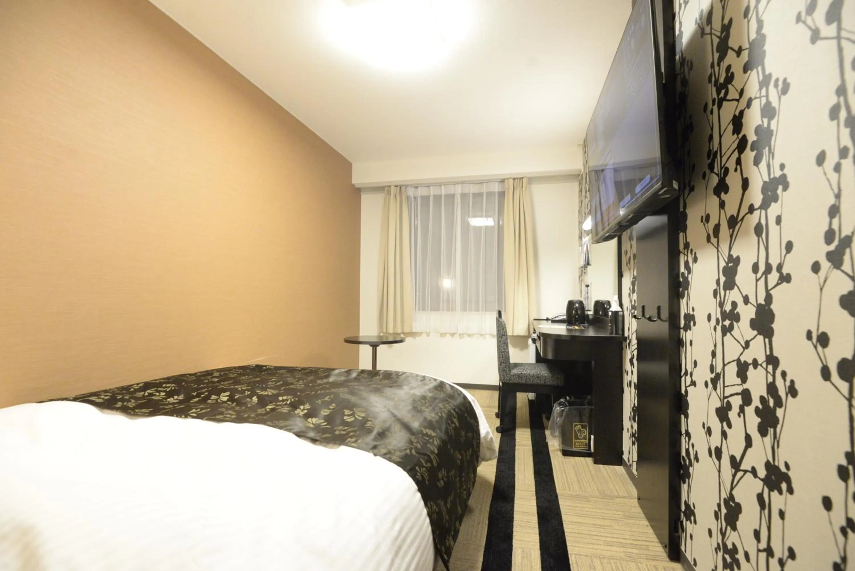 Bed in APA Hotel Muroran