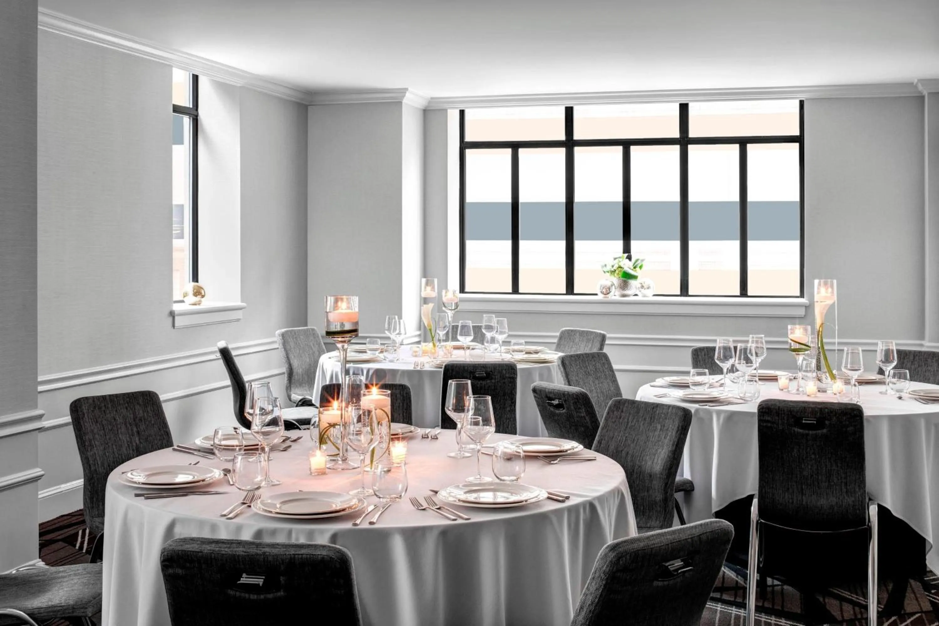 Meeting/conference room in Le Meridien Indianapolis