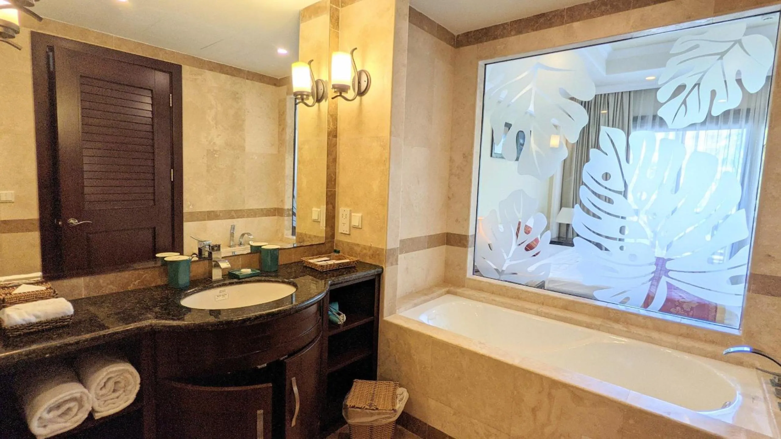 Bathroom in Olalani Resort & Condotel