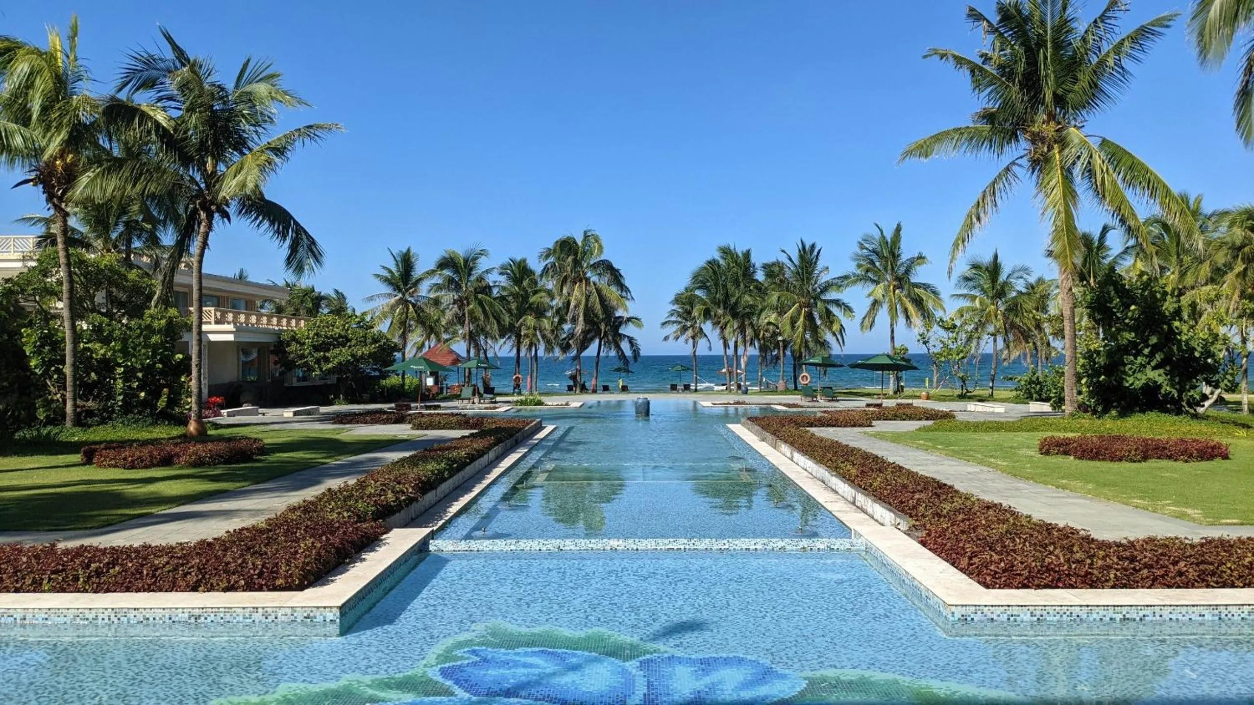 Balcony/Terrace in Olalani Resort & Condotel