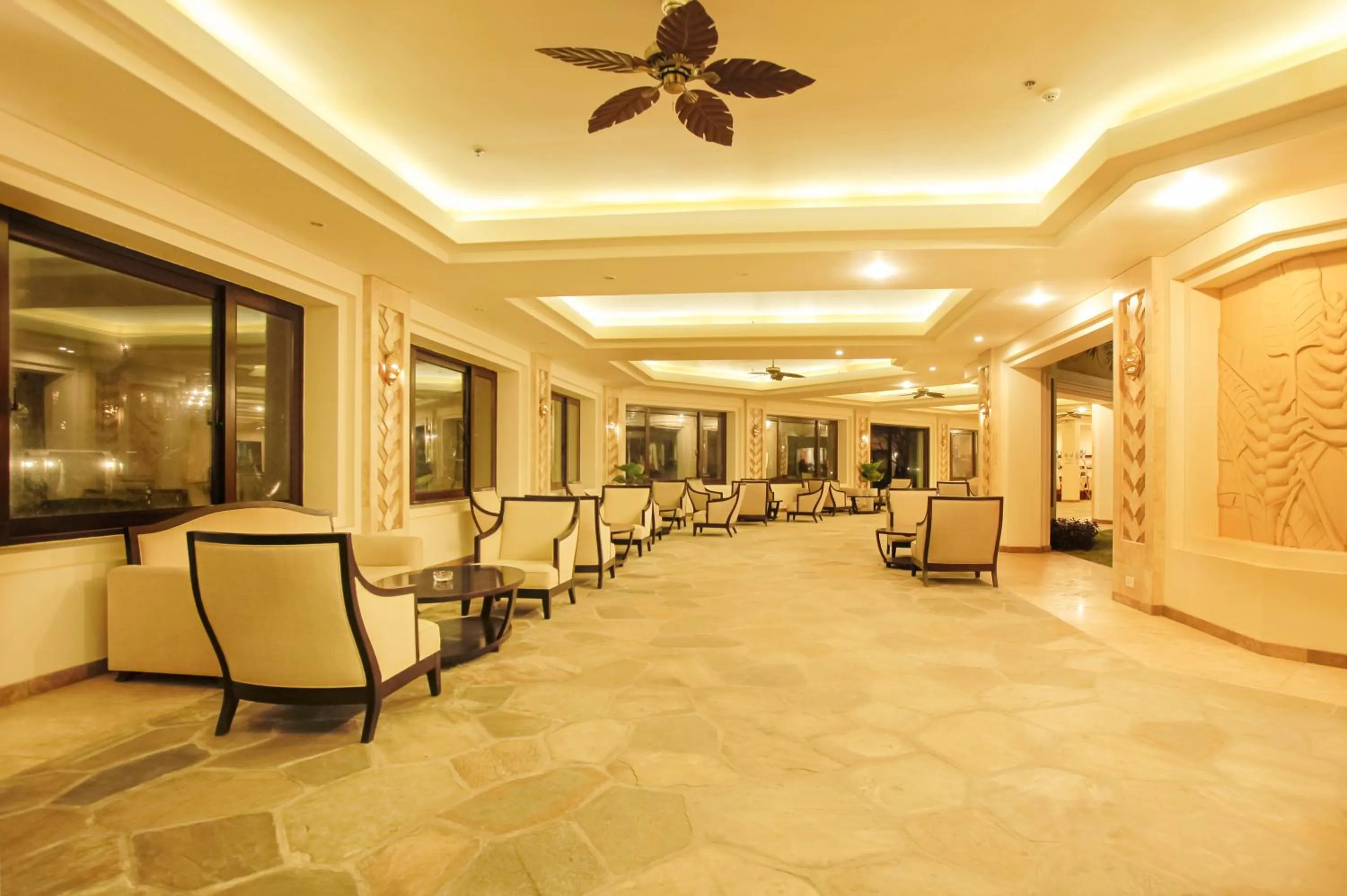 Balcony/Terrace in Olalani Resort & Condotel