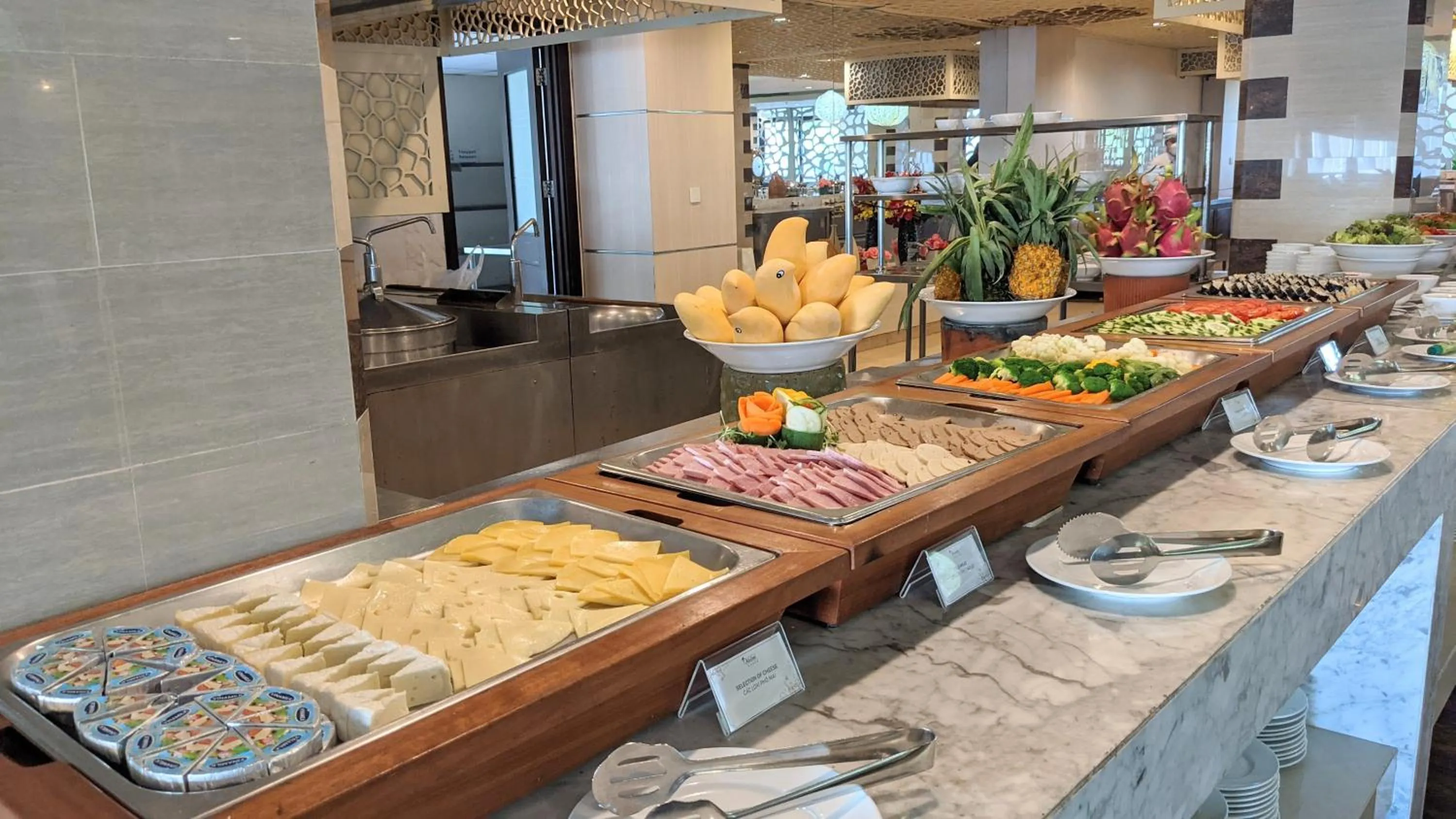 Buffet breakfast in Olalani Resort & Condotel