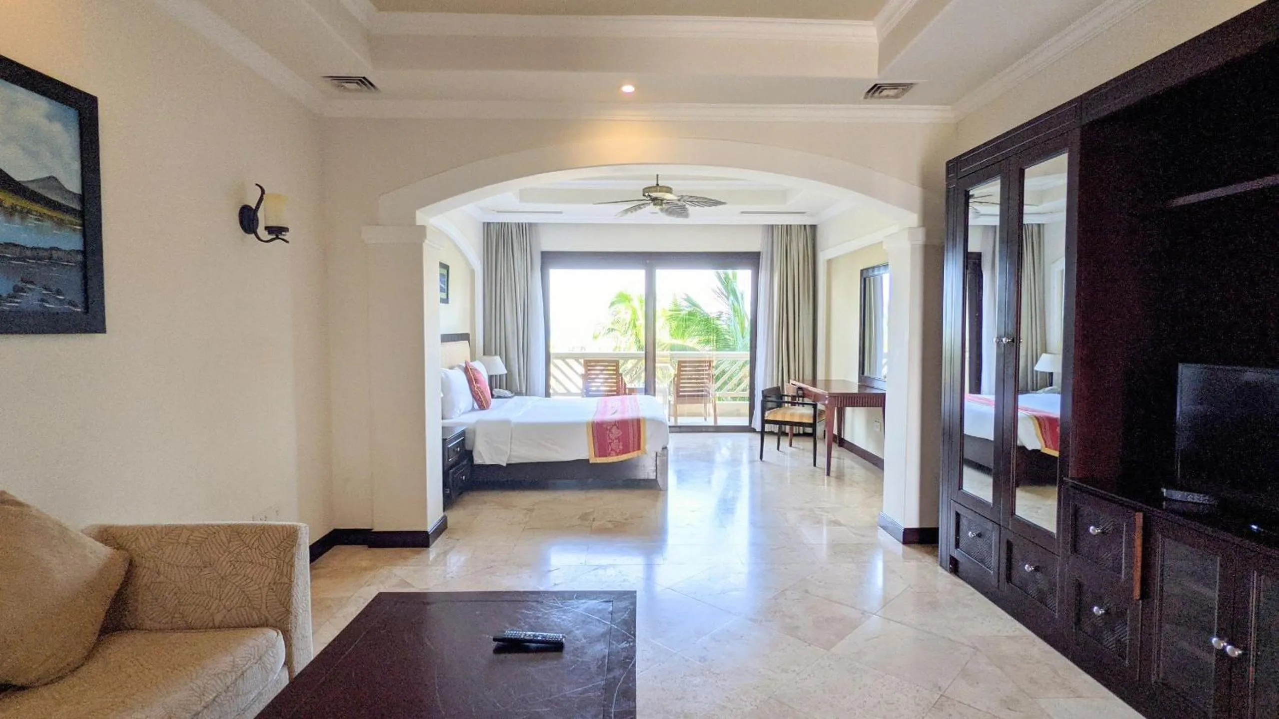 Photo of the whole room in Olalani Resort & Condotel