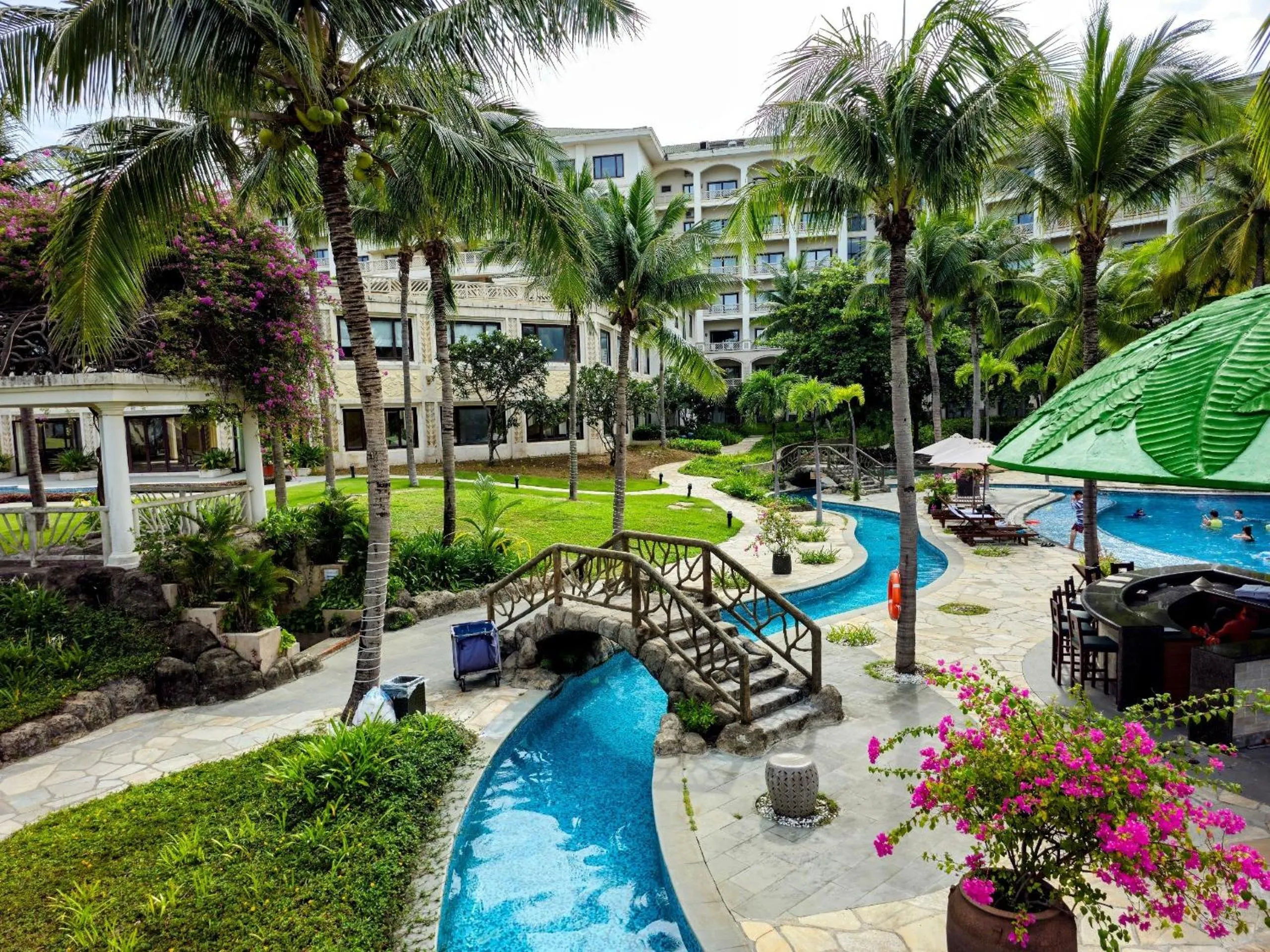 Garden in Olalani Resort & Condotel