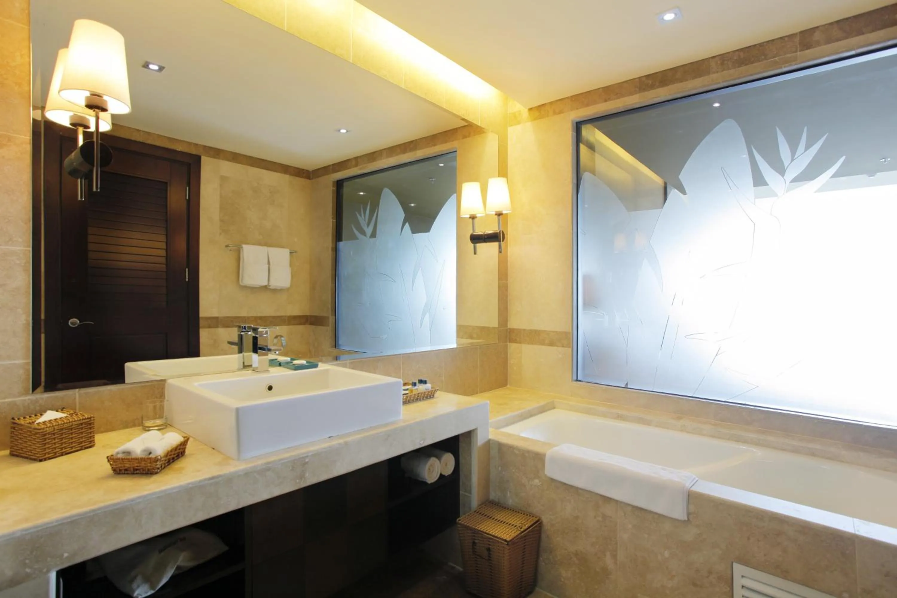 Bathroom in Olalani Resort & Condotel