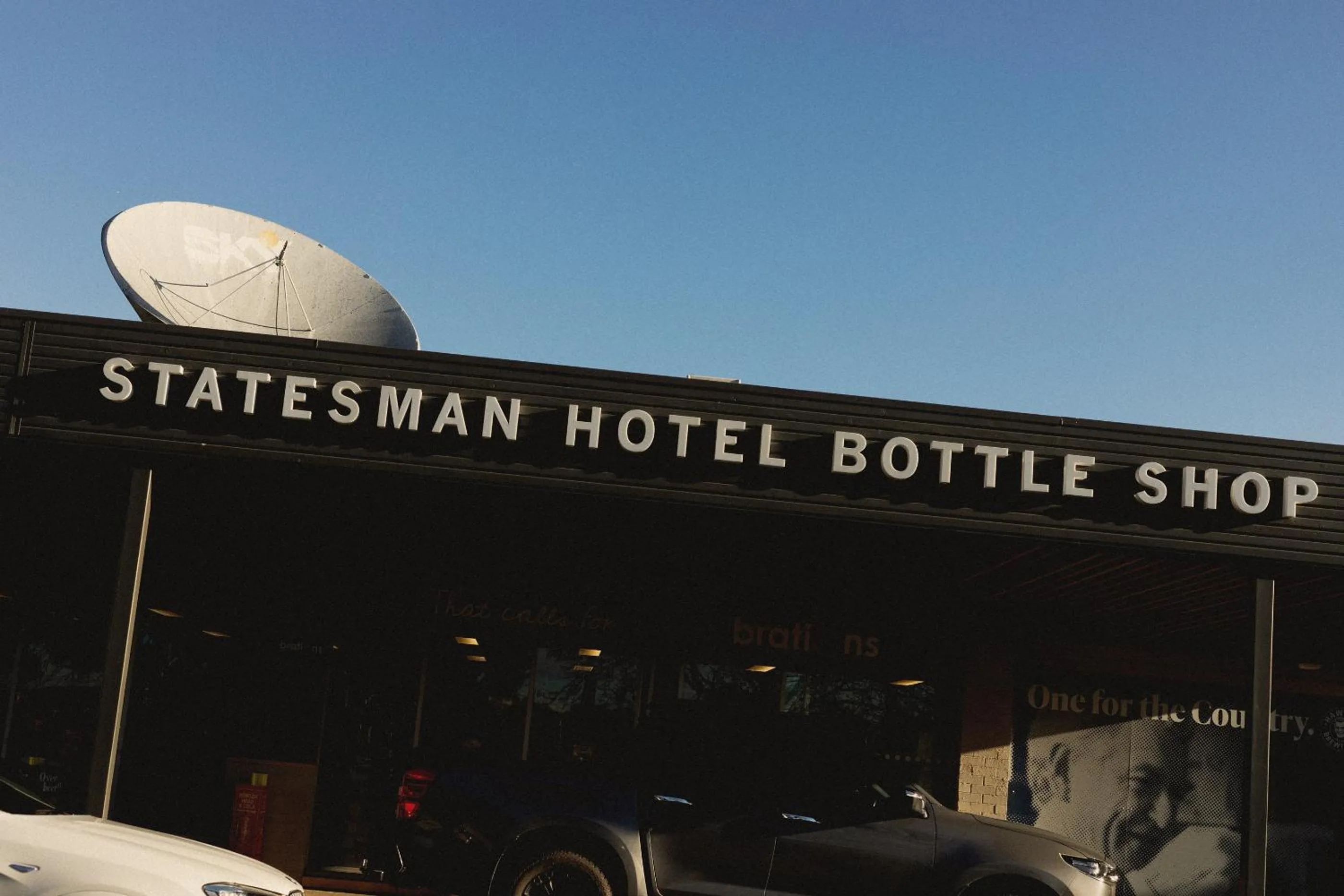 Lounge or bar in Statesman Hotel