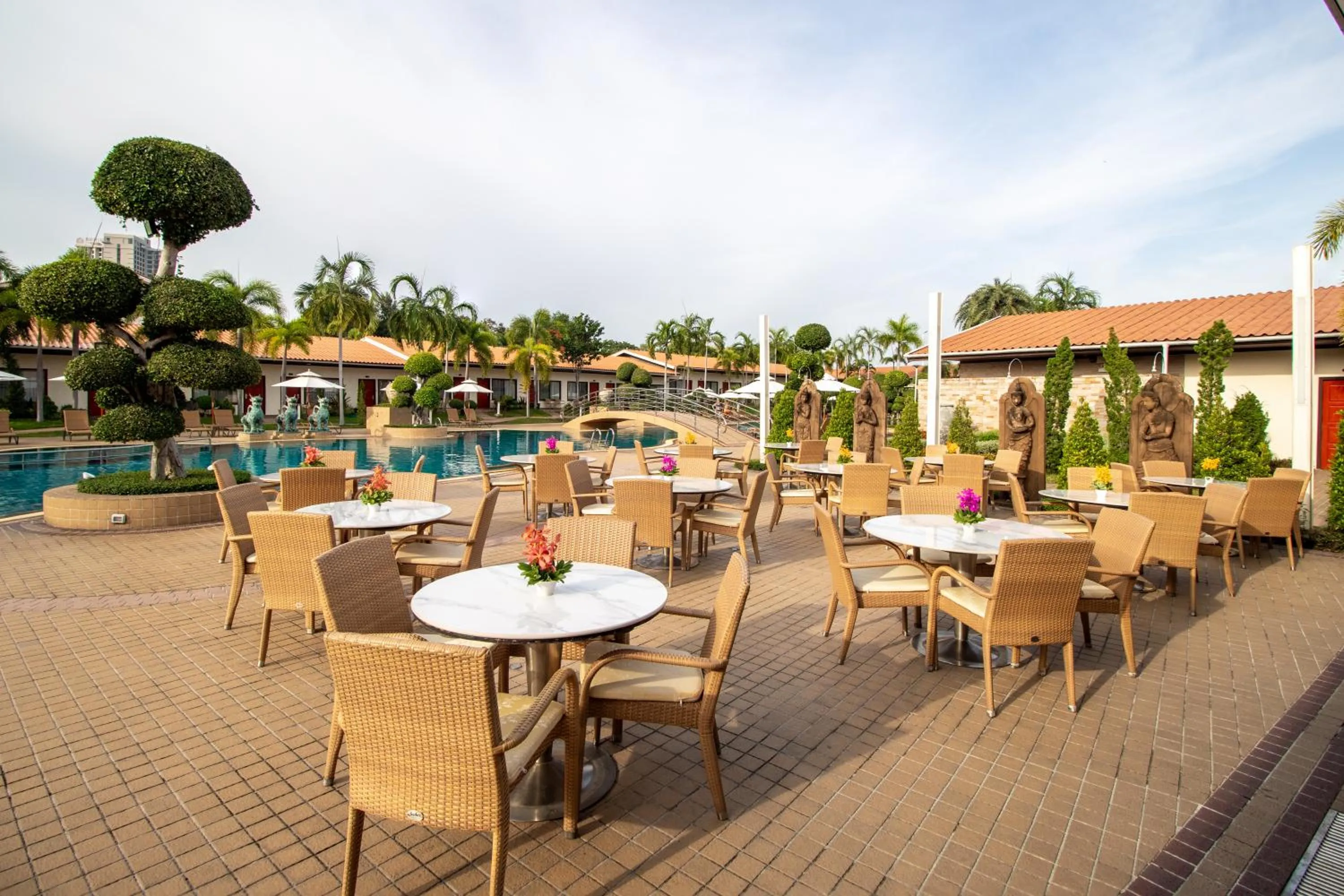 Restaurant/places to eat in Thai Garden Resort