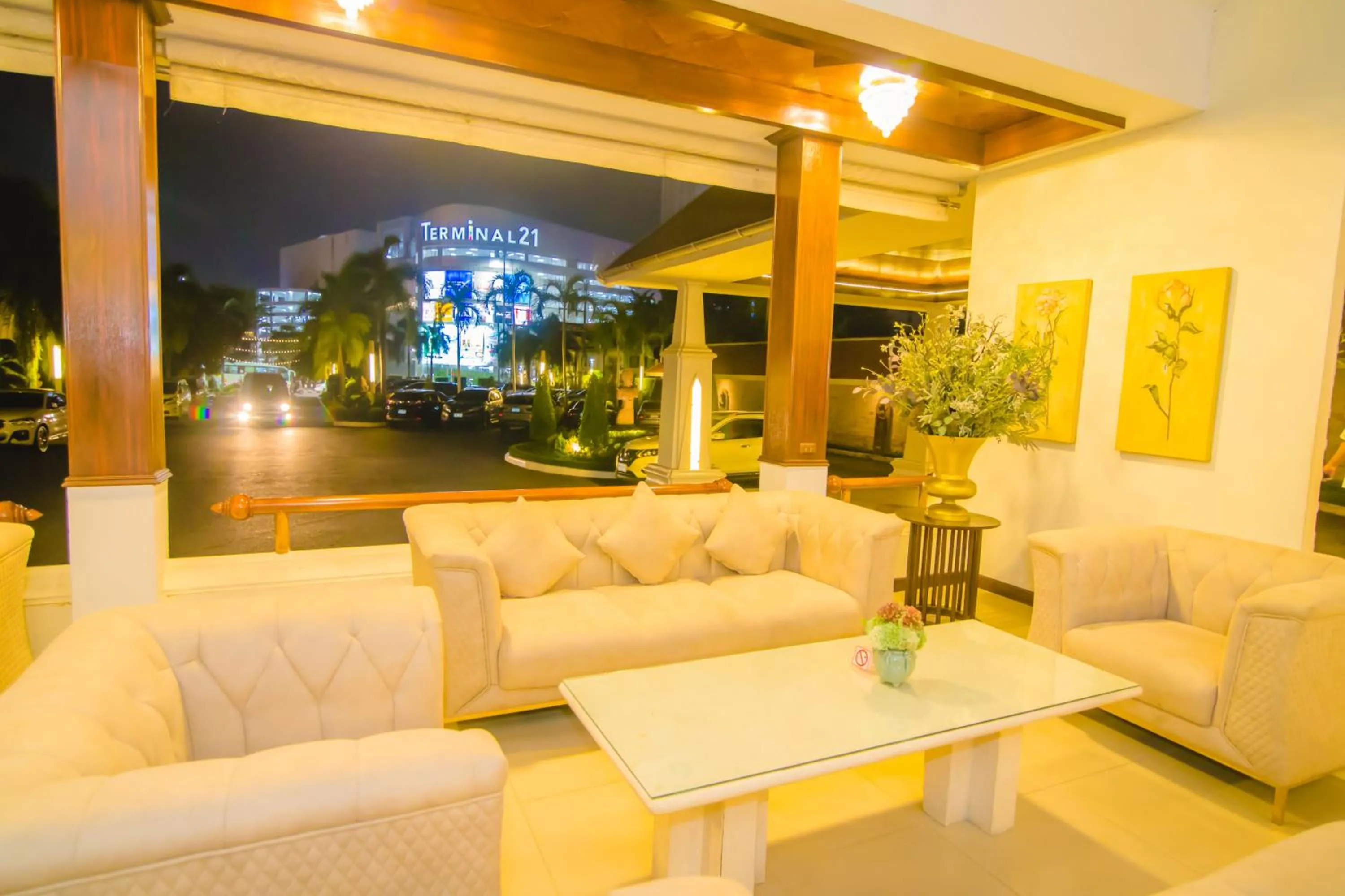 Lobby or reception in Thai Garden Resort