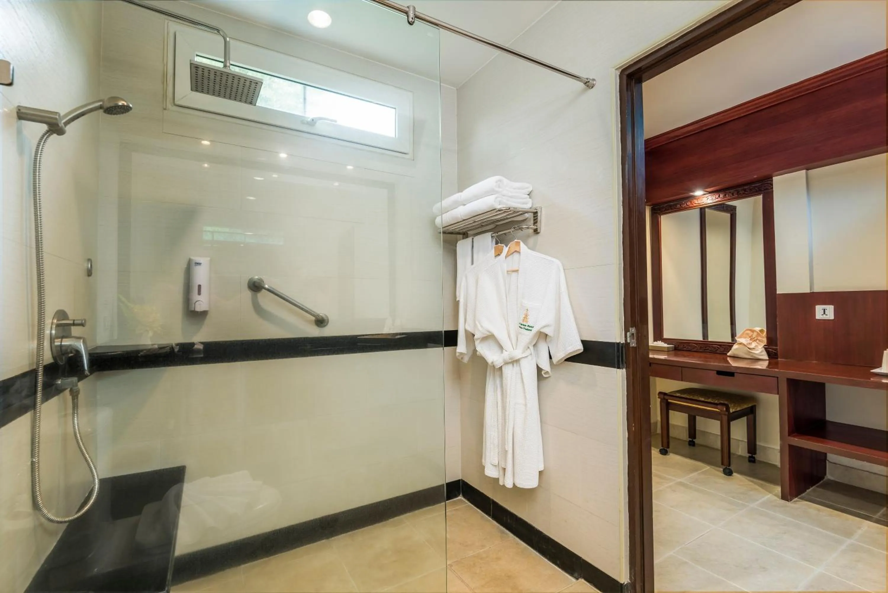 Shower in Thai Garden Resort