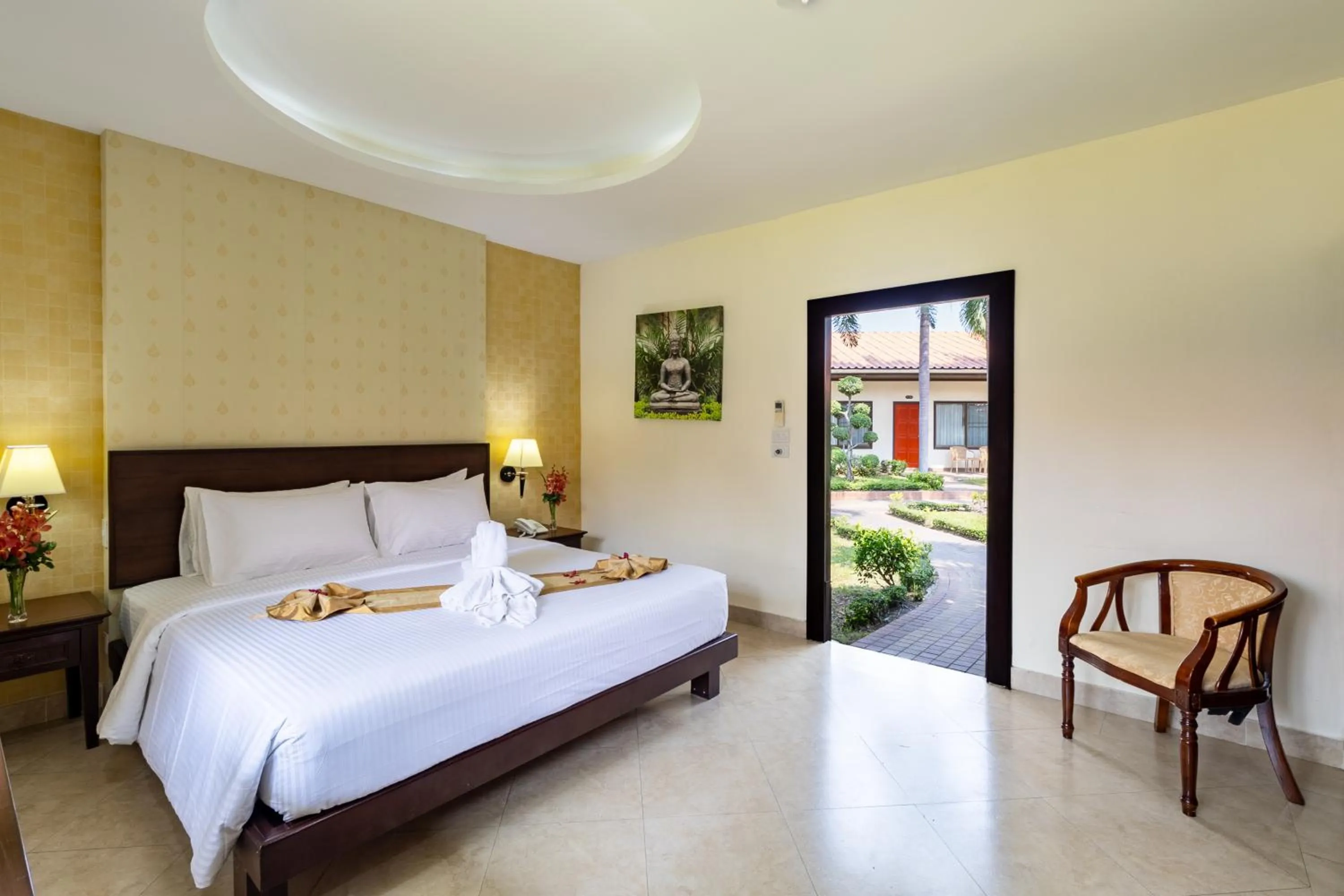 Bed in Thai Garden Resort