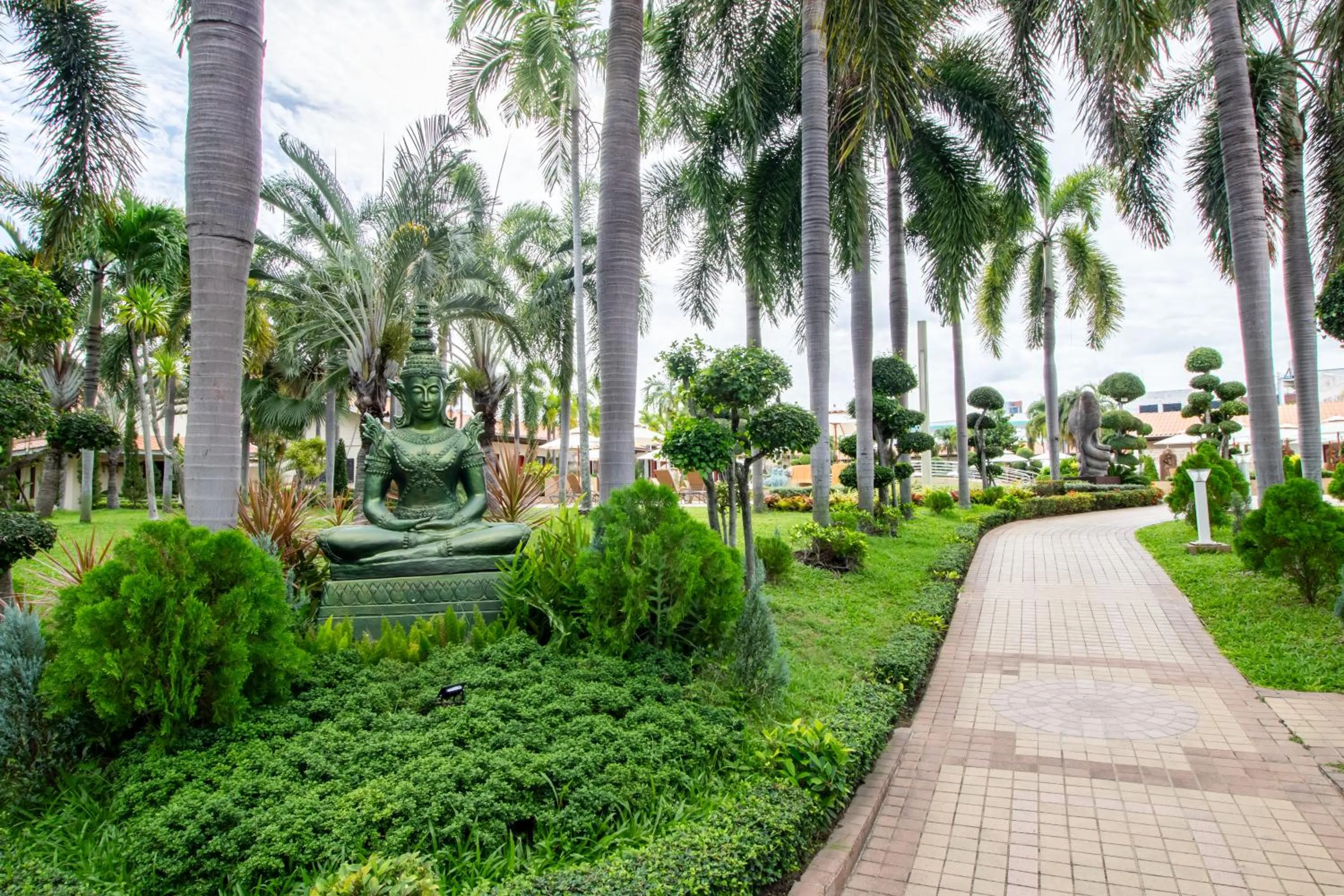 Garden view in Thai Garden Resort