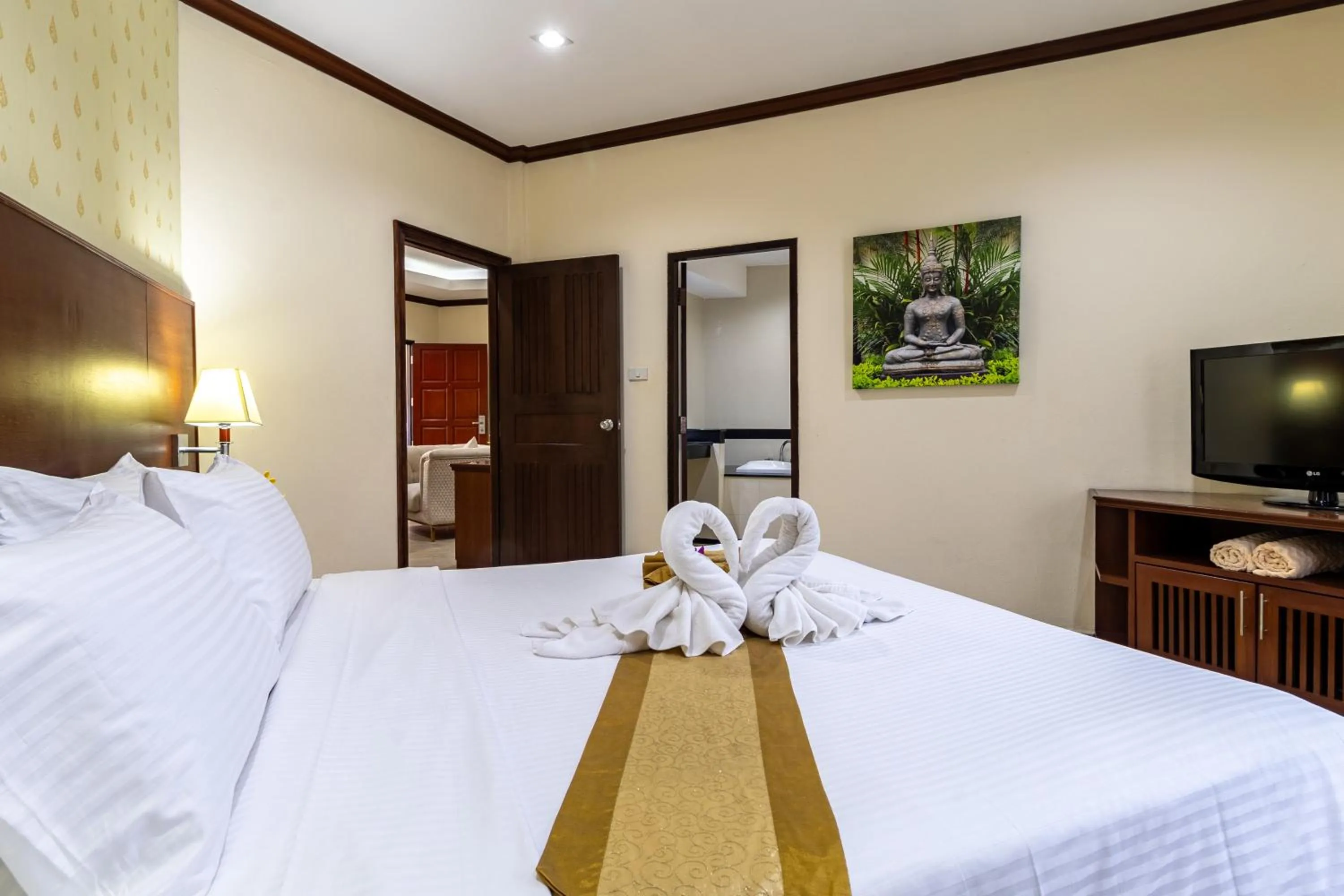 Bedroom, Bed in Thai Garden Resort