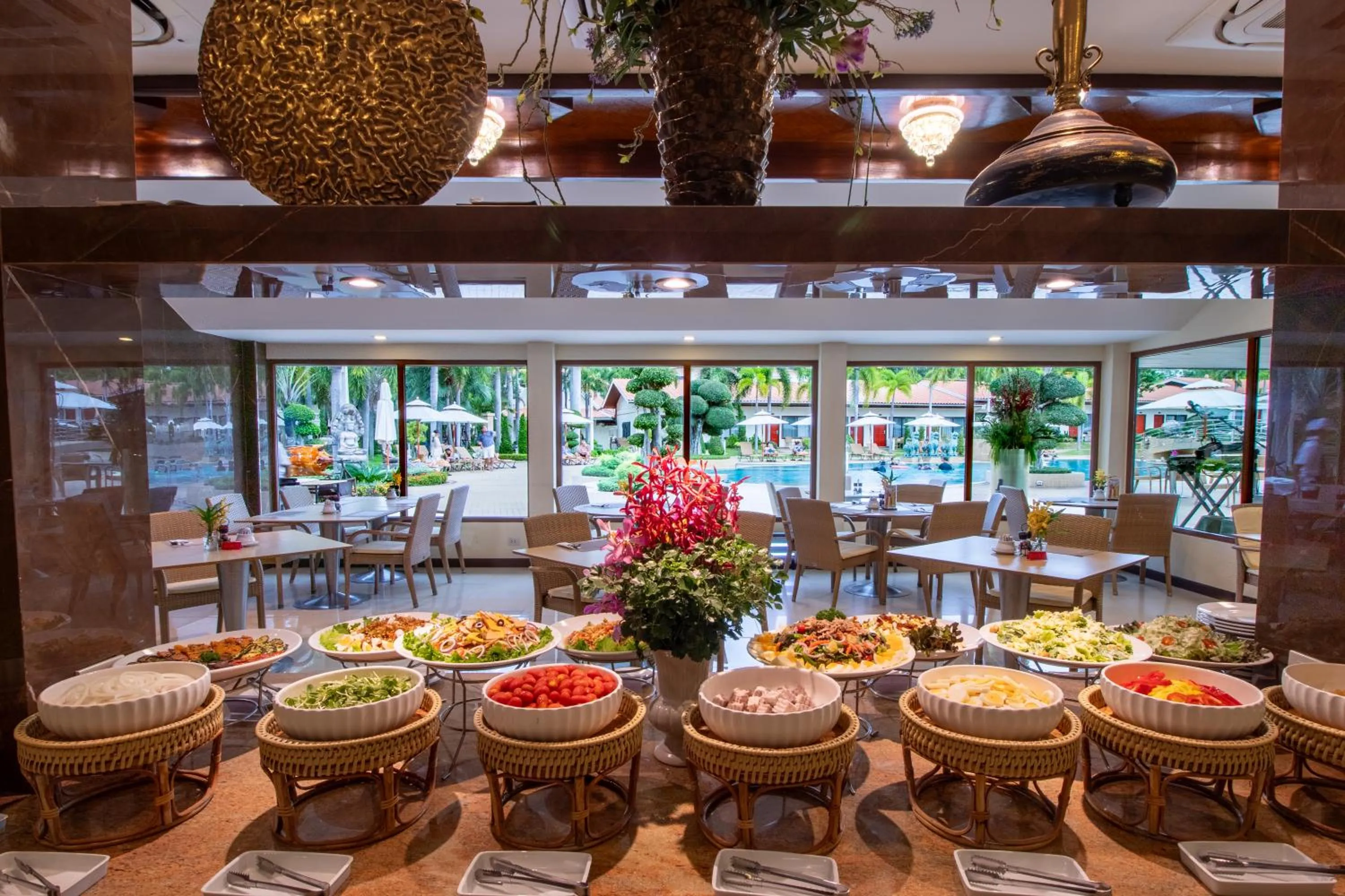 Restaurant/places to eat in Thai Garden Resort