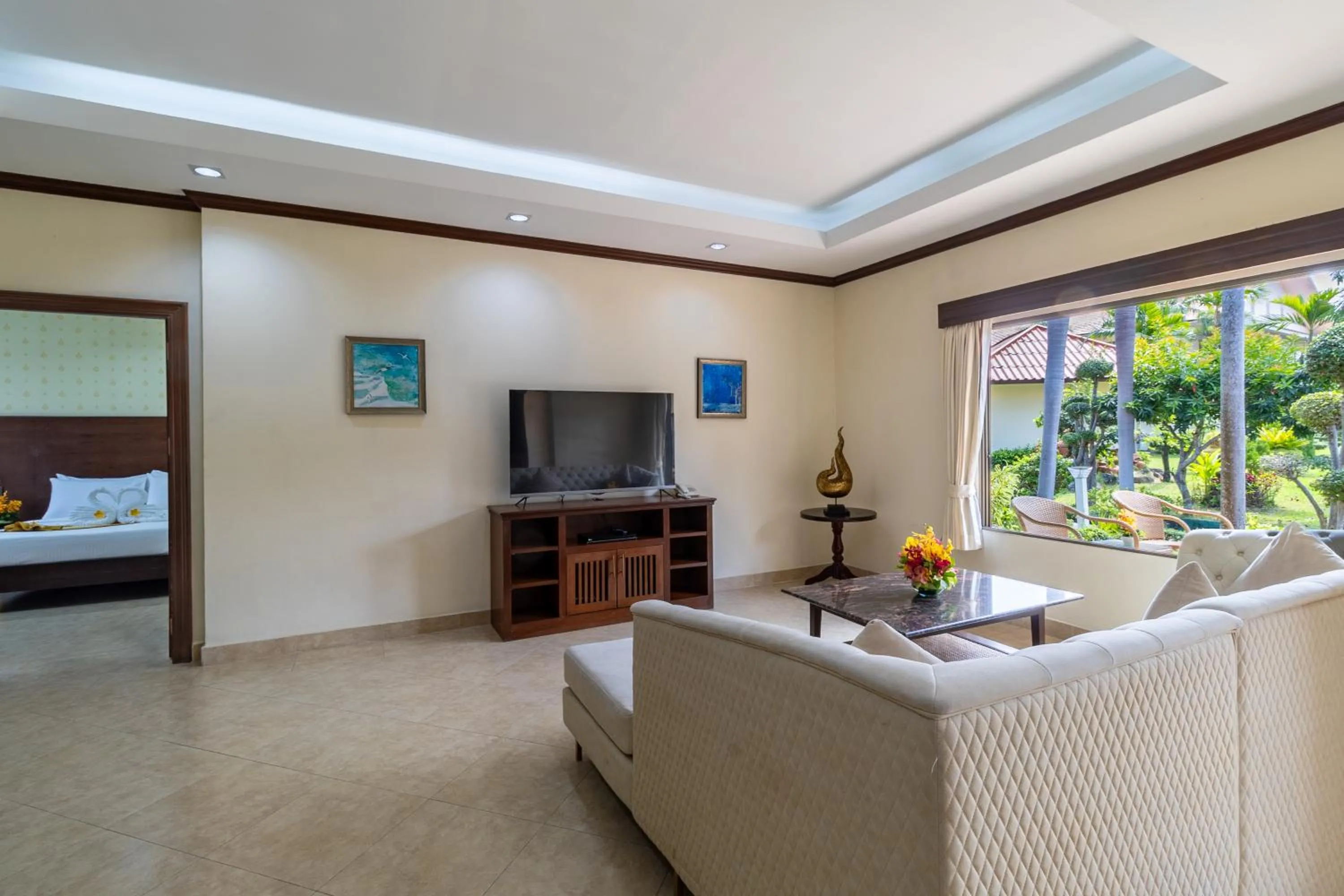 Living room, Bed in Thai Garden Resort