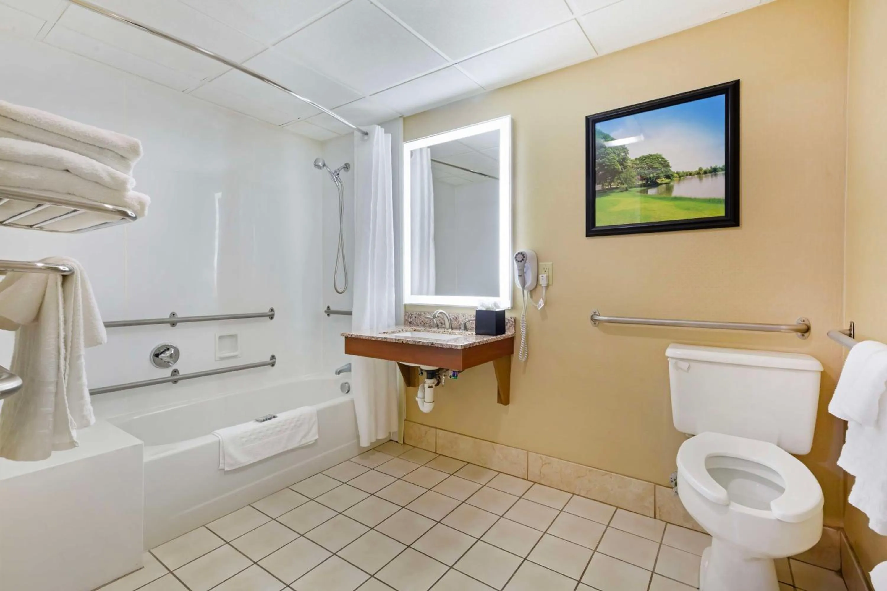 Bathroom in Best Western Rockland