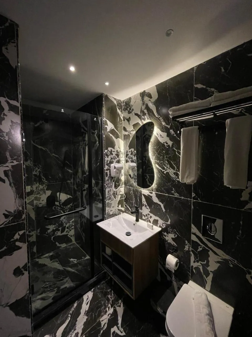 Shower in Elite Pyramids Boutique Hotel