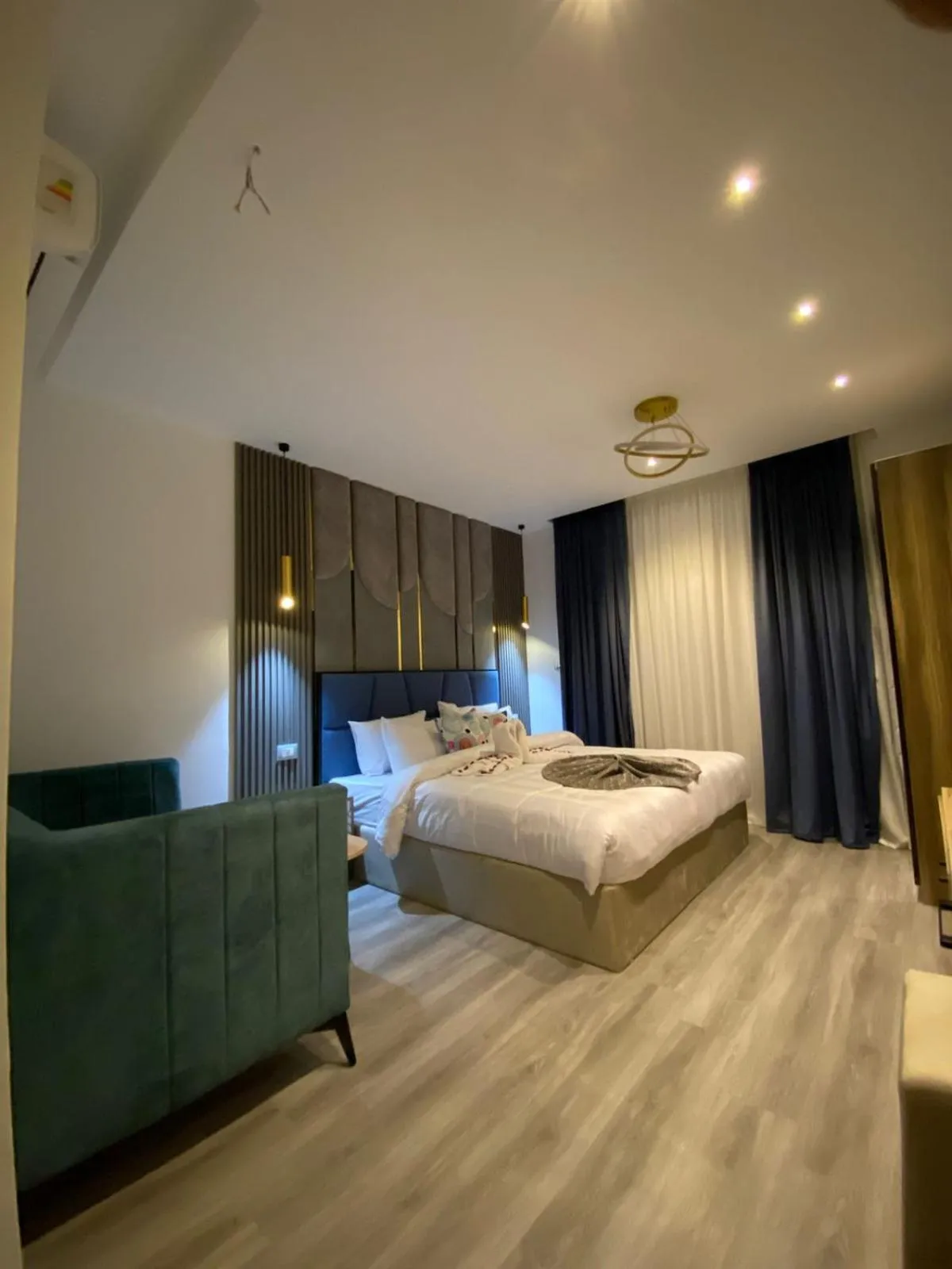 Bed in Elite Pyramids Boutique Hotel