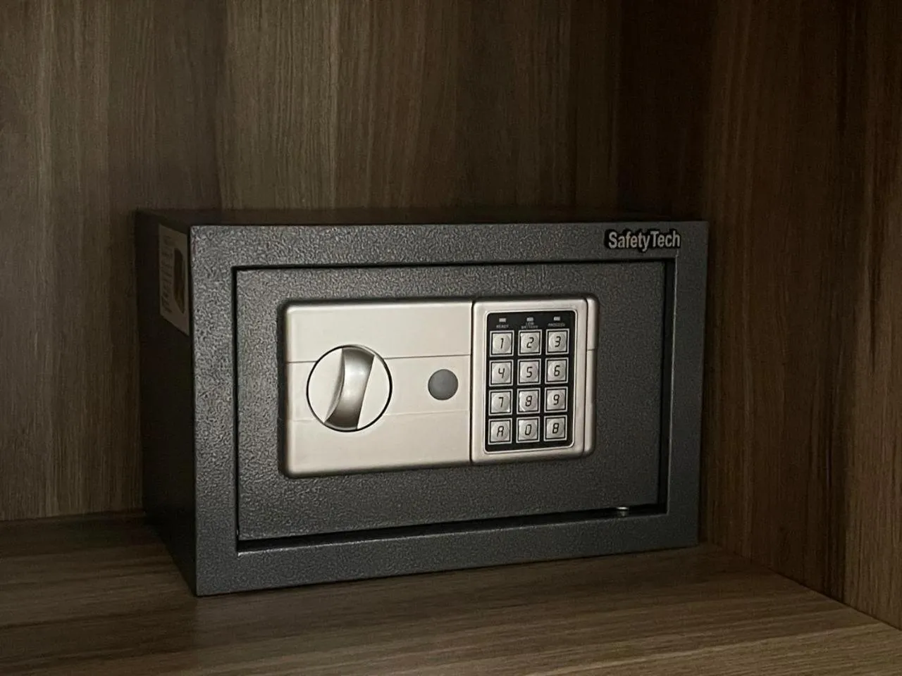 safe in Elite Pyramids Boutique Hotel