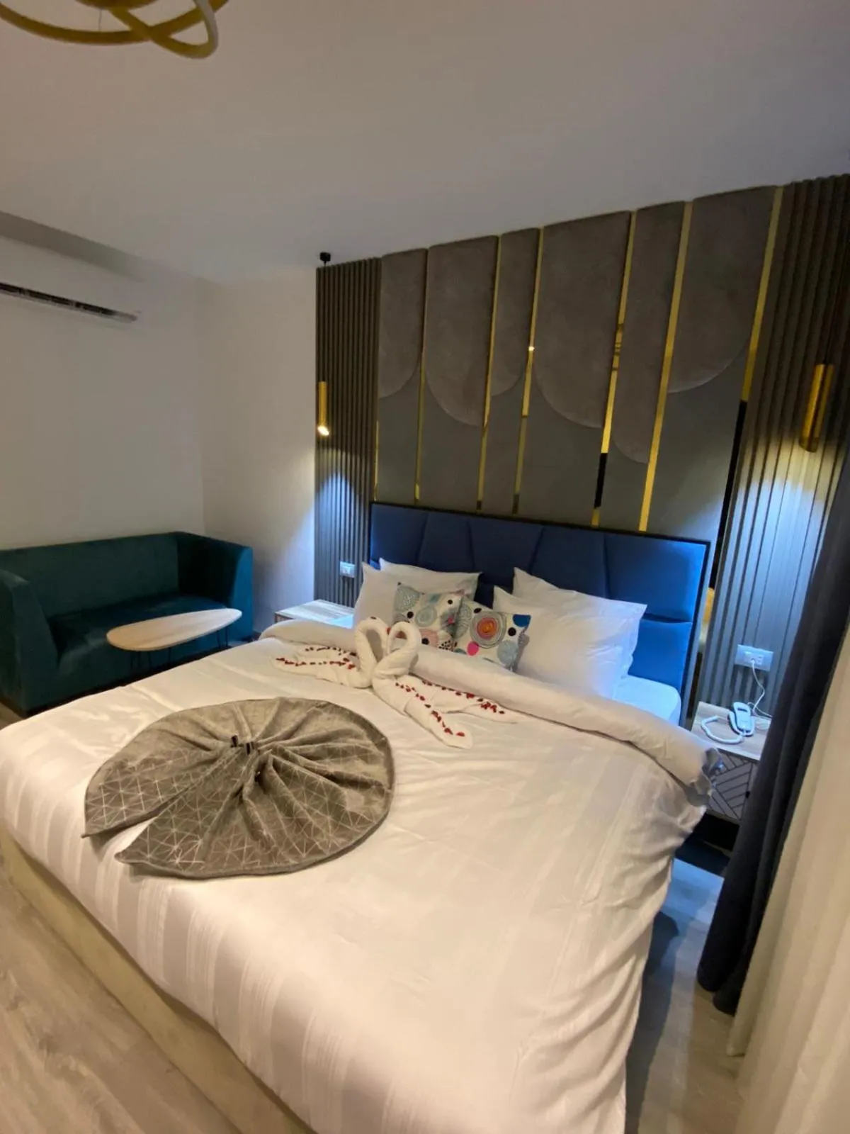 Bed in Elite Pyramids Boutique Hotel