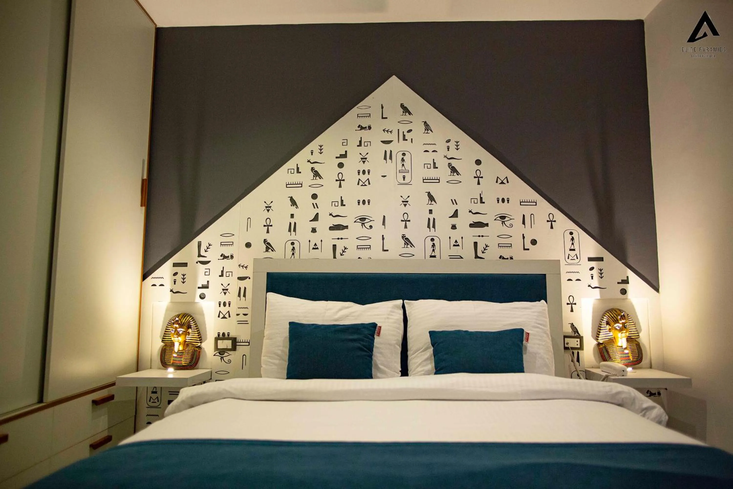 Bed in Elite Pyramids Boutique Hotel